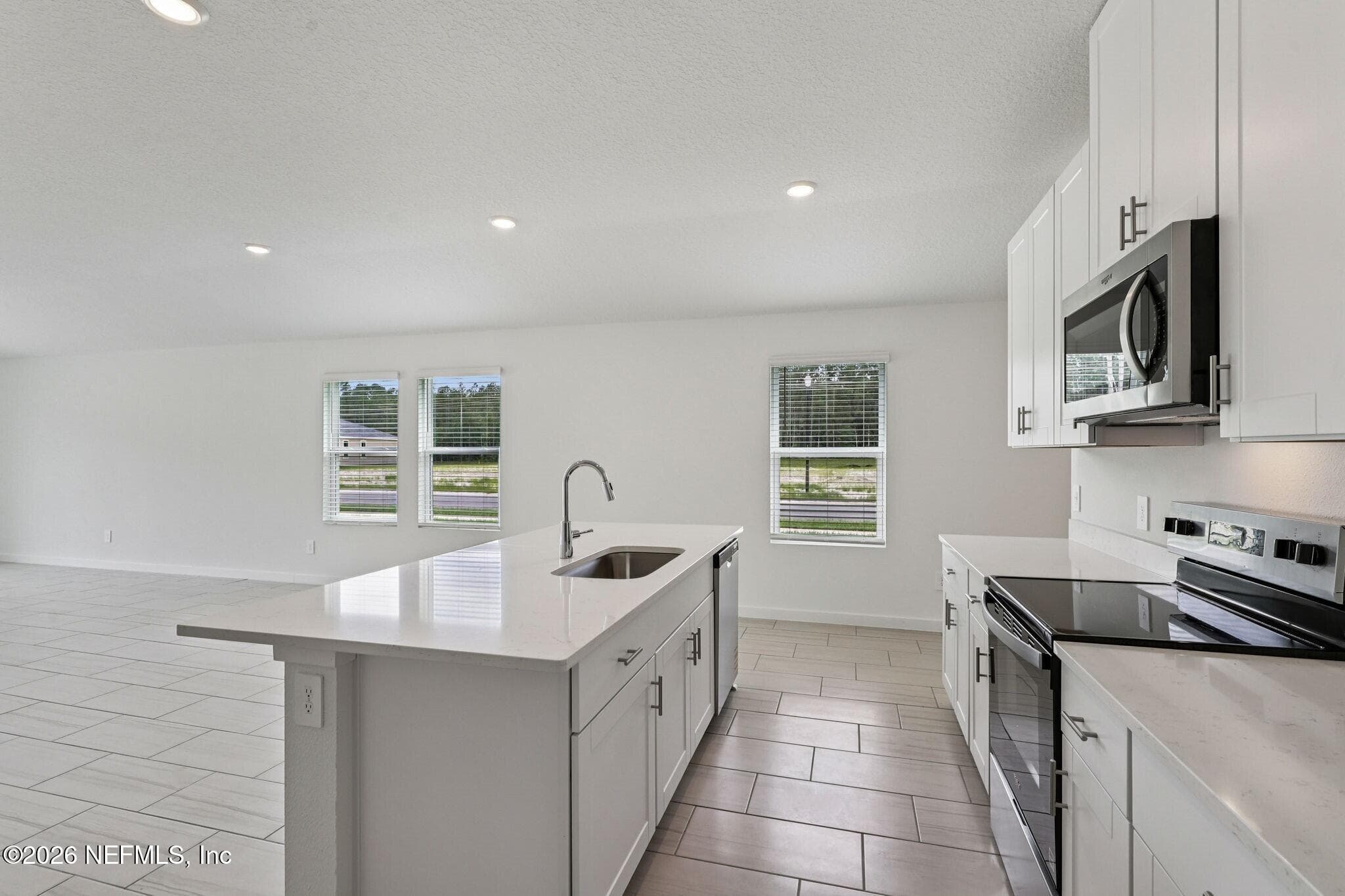 9422 ELLA POINT Drive, Jacksonville — photo 3