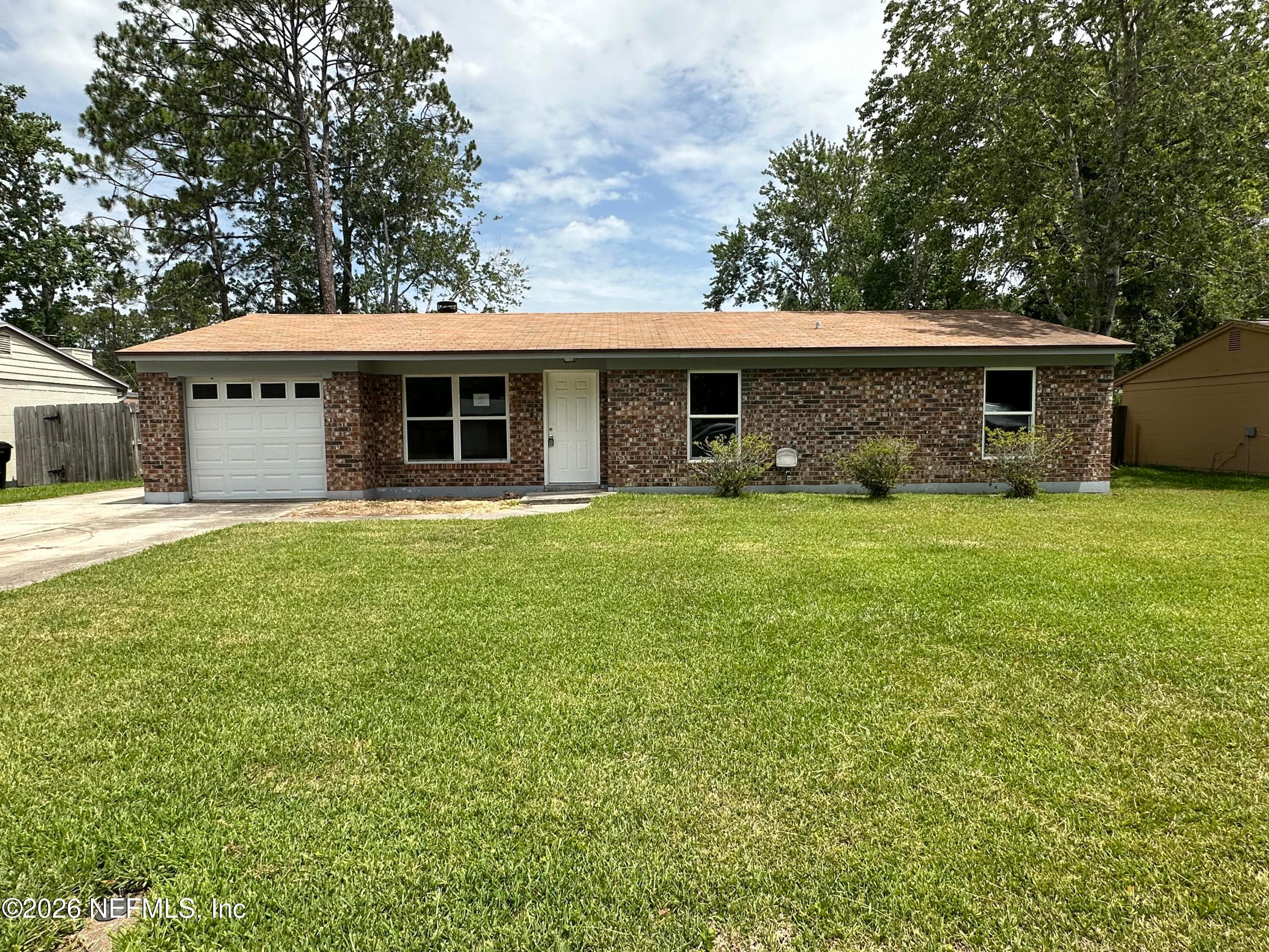 2706 TINA Lane, Middleburg — photo 2