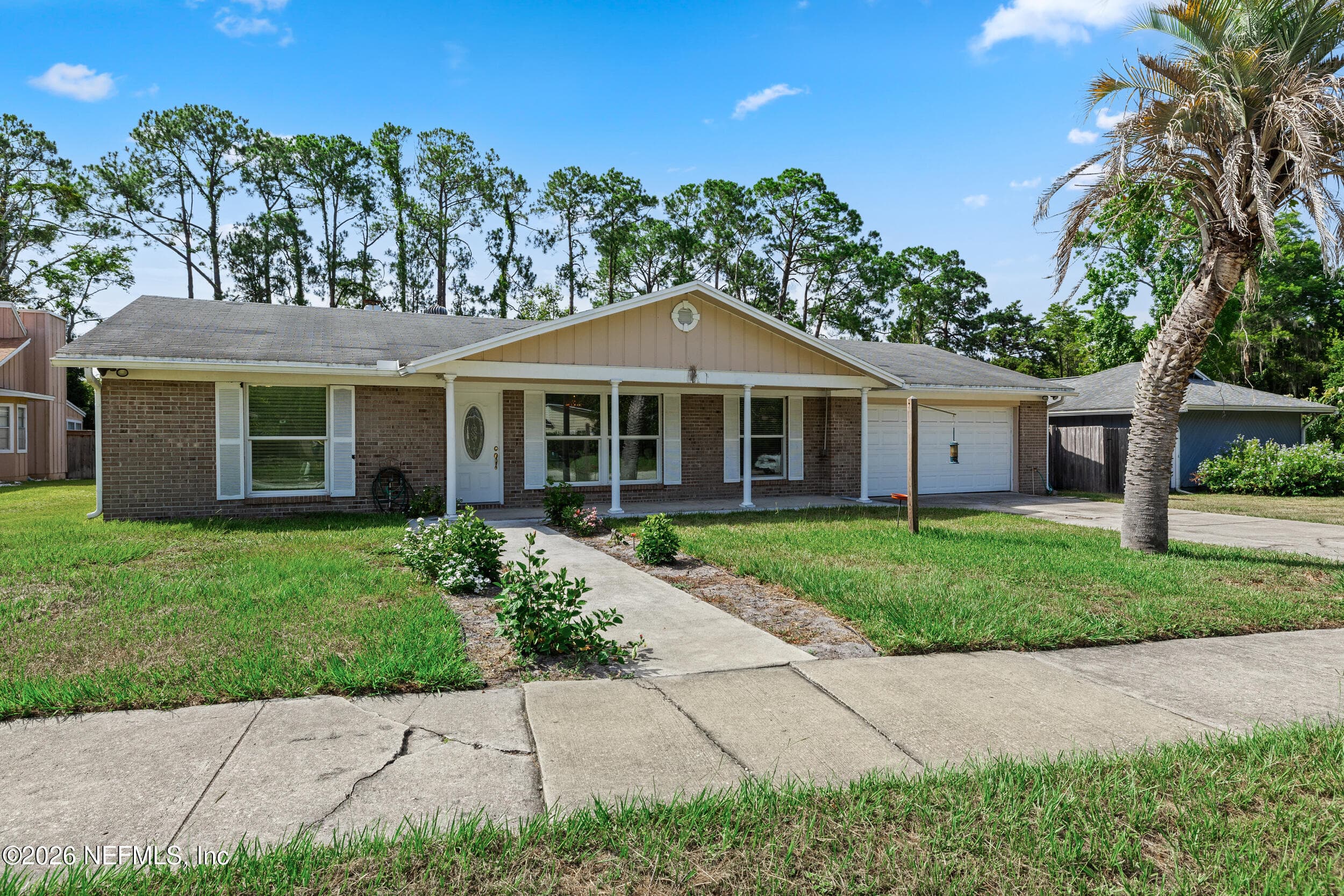 3383 CHRYSLER Drive, Jacksonville — exterior