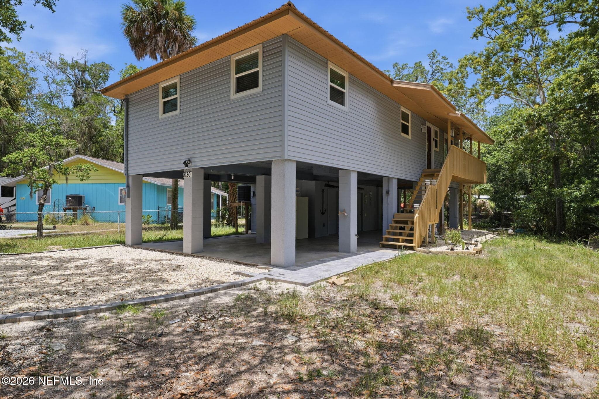 8180 ANCHOR POINT Drive, Weeki Wachee — exterior