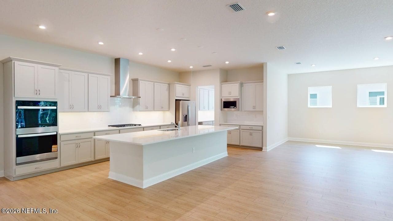 348 SIR BARTON Drive, St. Johns — photo 3