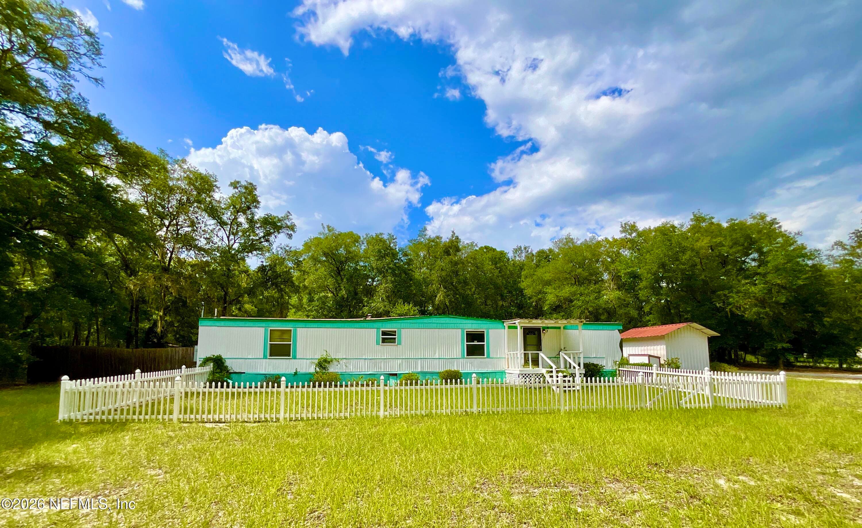 8232 SWAN LAKE Road, Melrose, FL 32666, Melrose — exterior