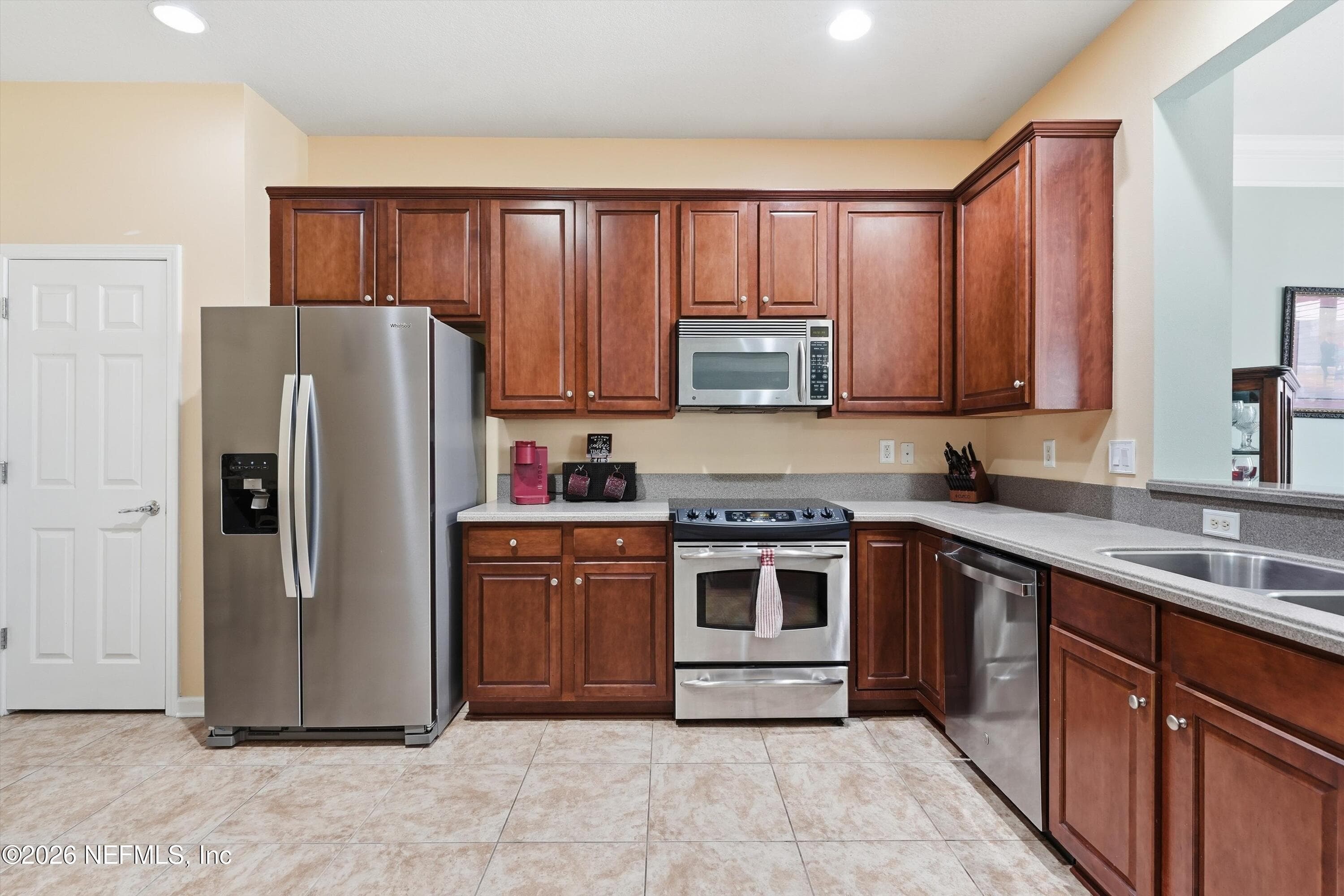 6480 YELLOW LEAF Court, Jacksonville — photo 3