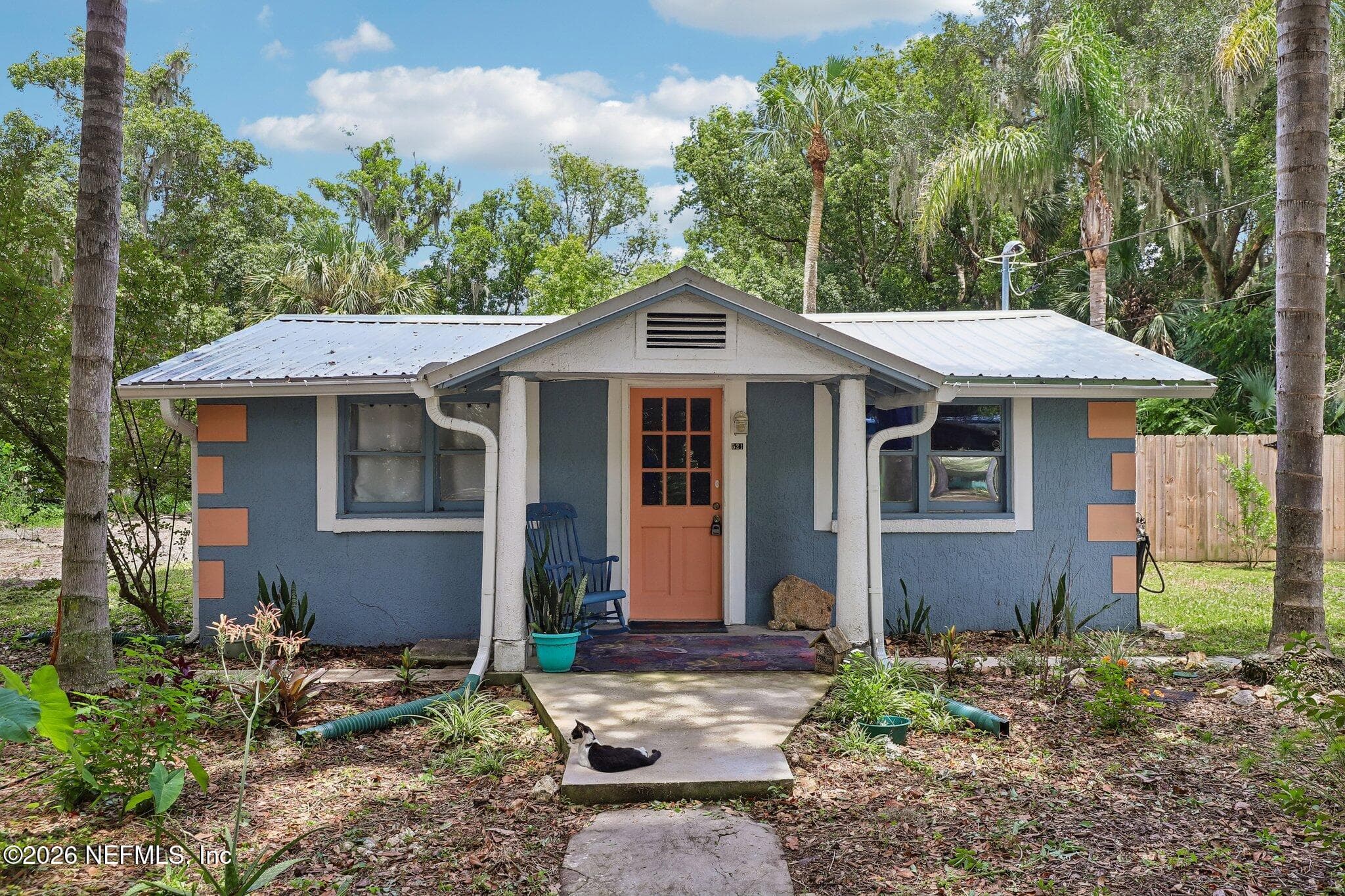 521 S 9TH Street, Crescent City — exterior