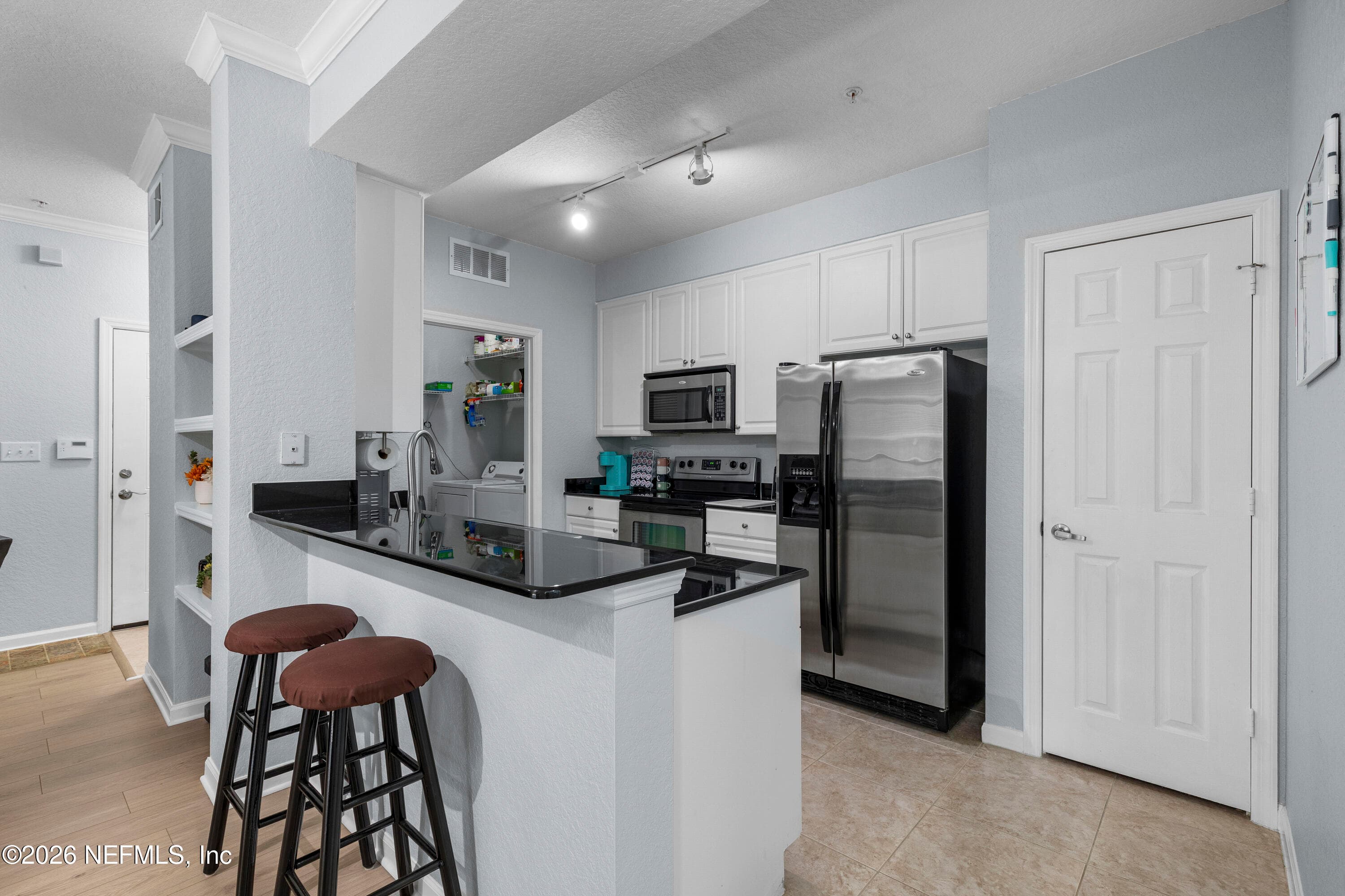 8539 GATE Parkway W 1436, Jacksonville — photo 3