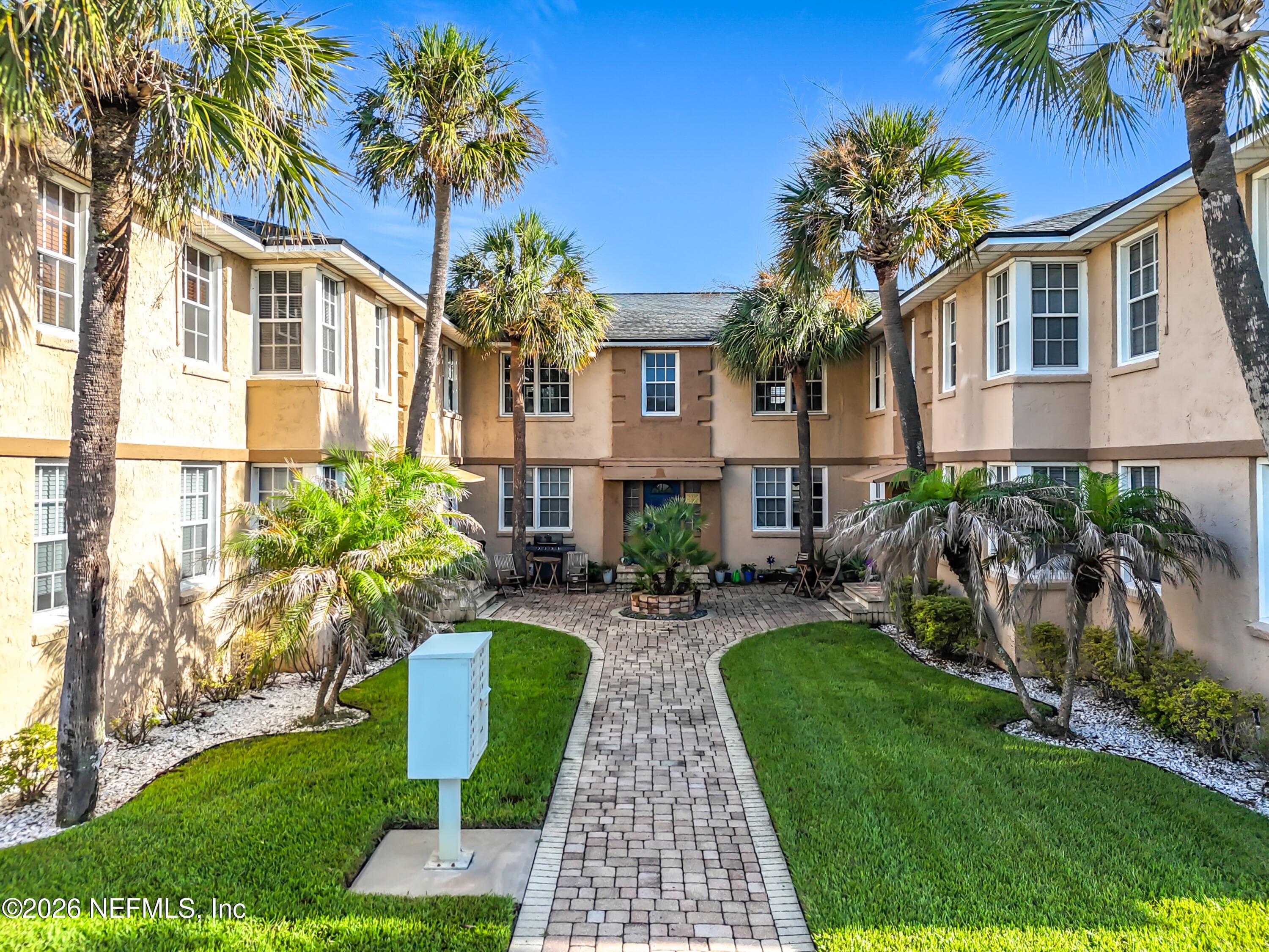 319 1ST Avenue 2-D, Jacksonville Beach, FL 32250, Jacksonville Beach — photo 2