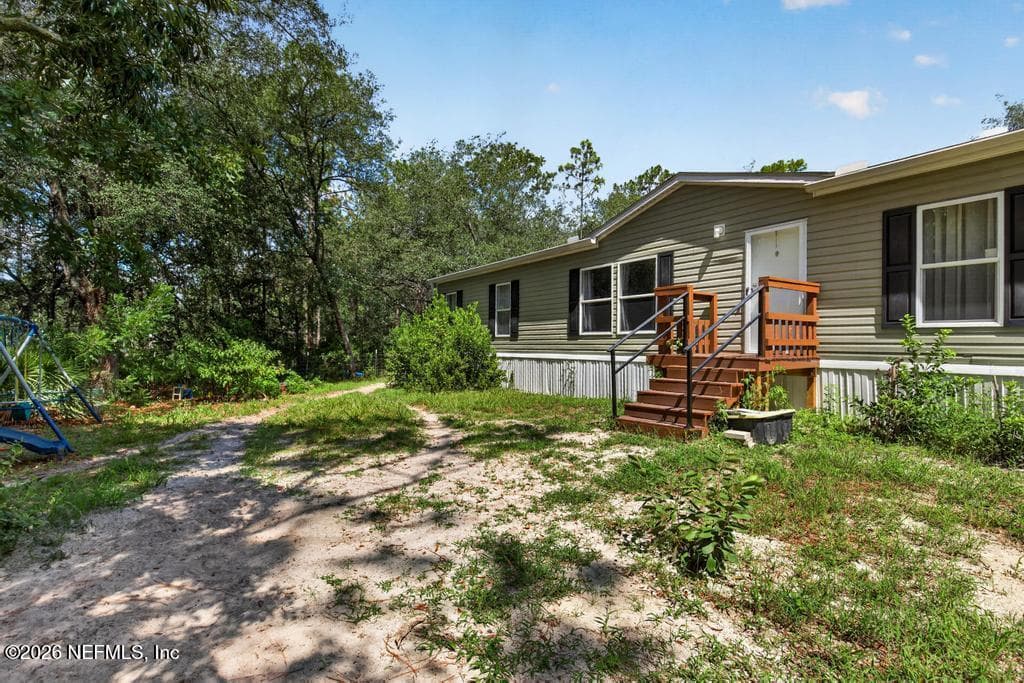 101 POND Circle, Interlachen — photo 2