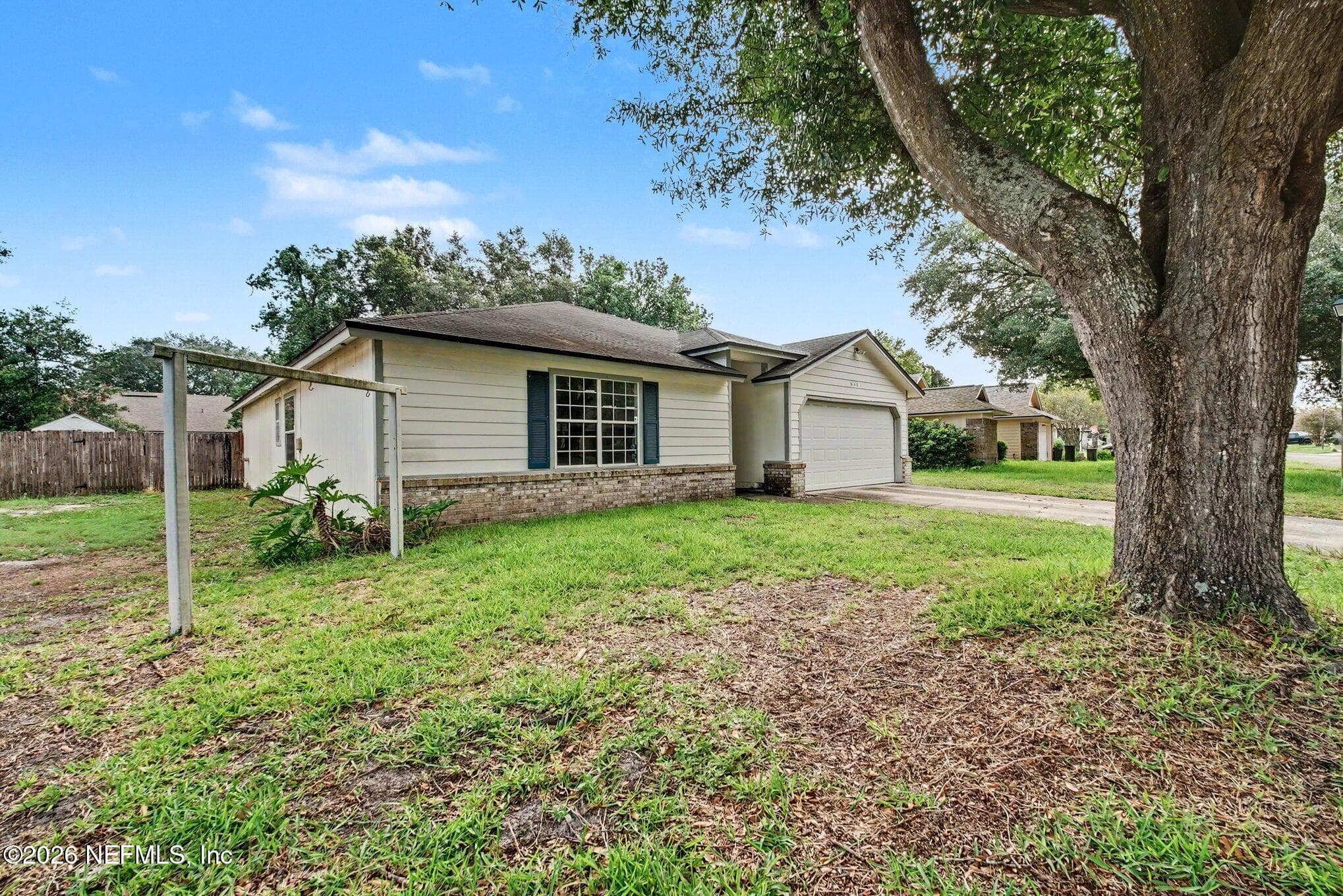 8361 ROCKRIDGE Drive, Jacksonville — photo 2