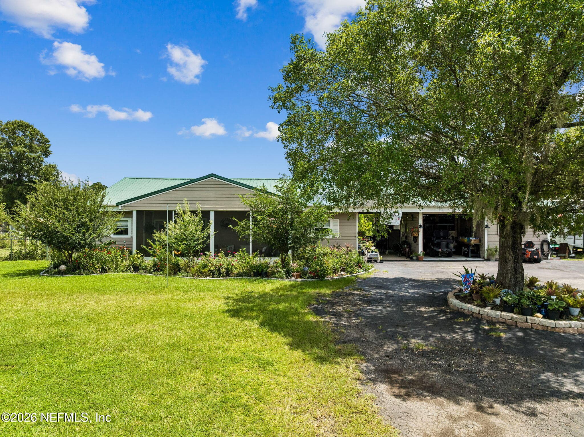 45144 MUSSLEWHITE Road, Callahan — exterior