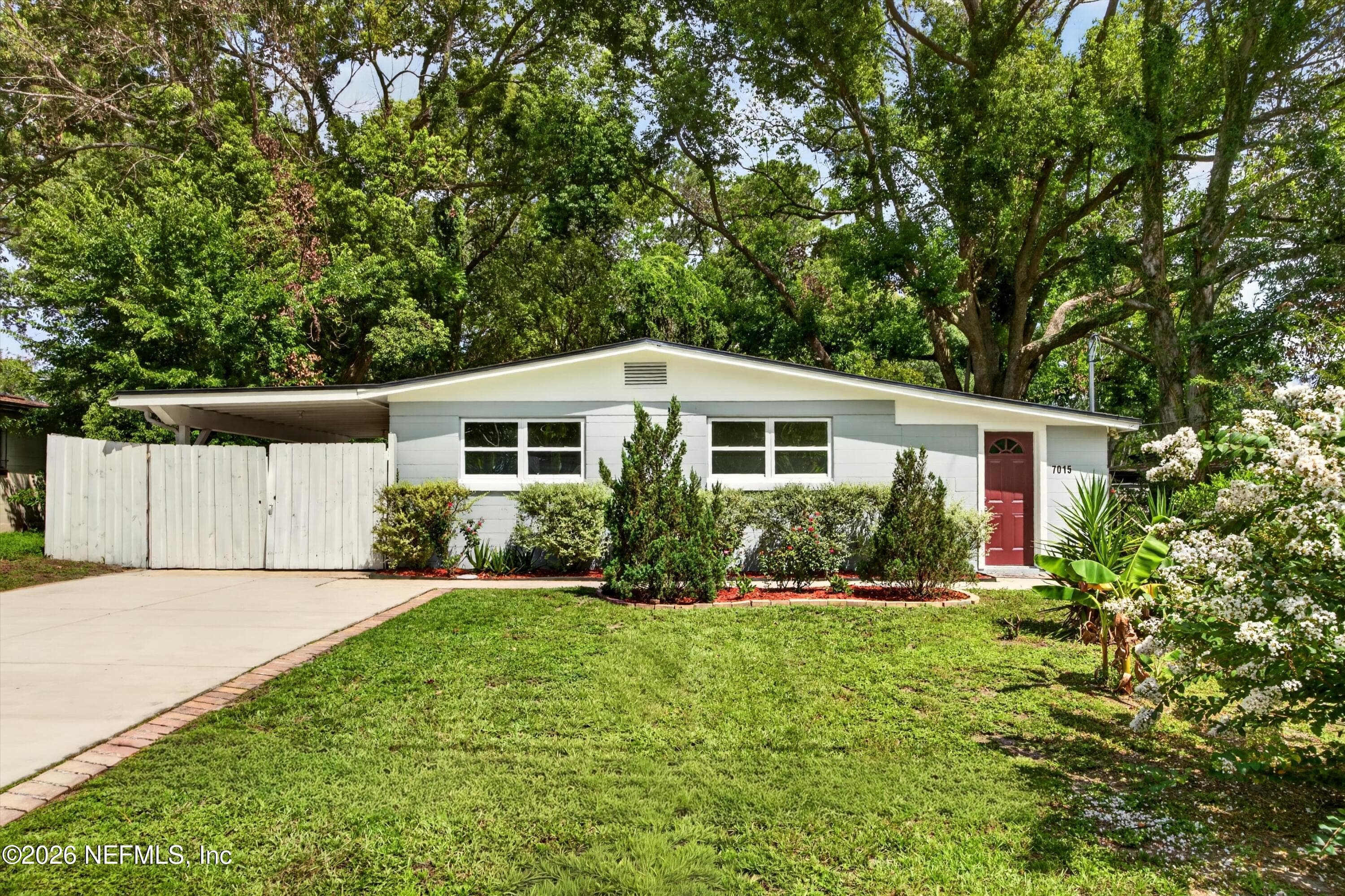 7015 MISS MUFFET Lane N, Jacksonville — exterior