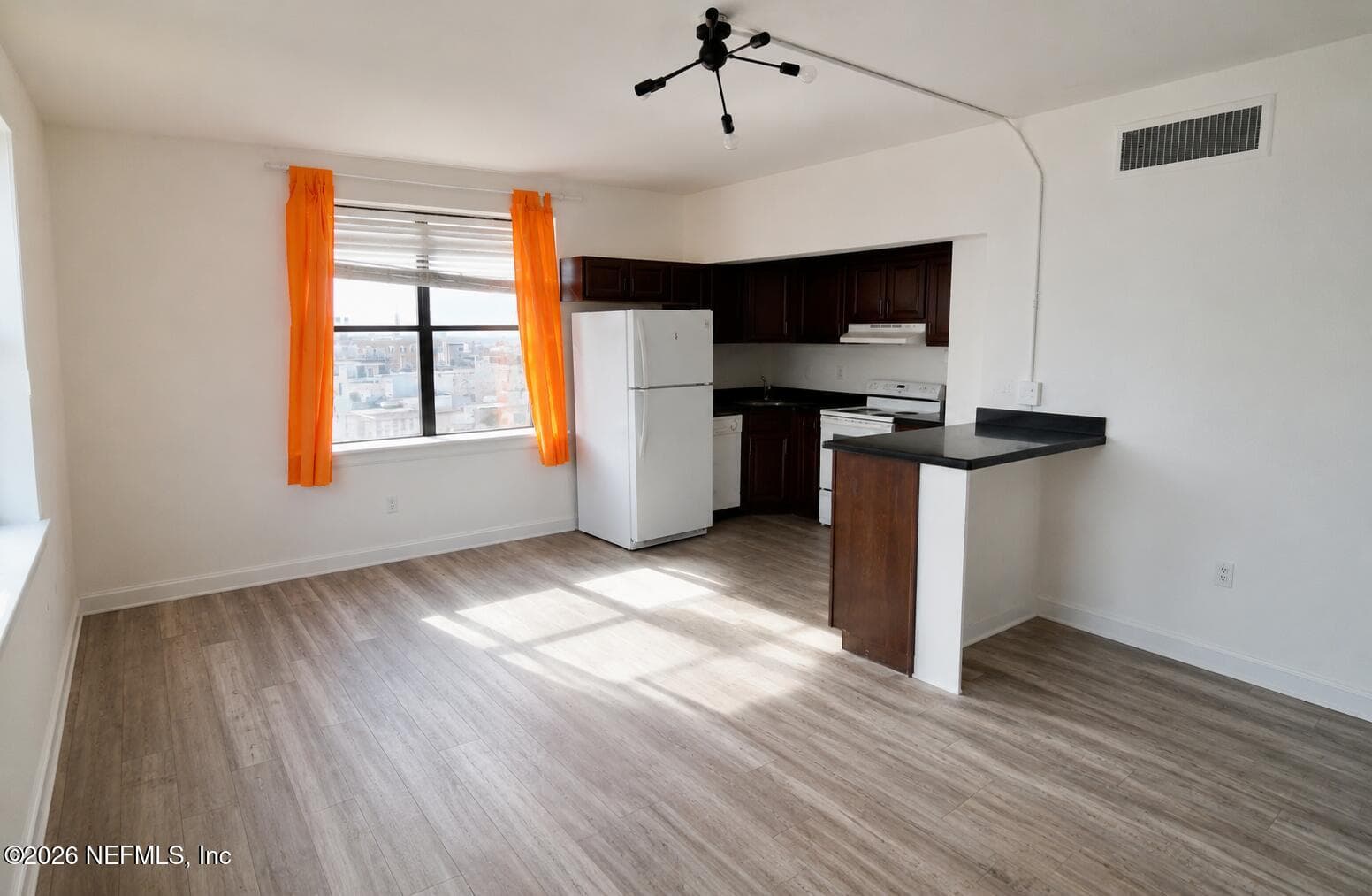 311 W ASHLEY Street 1102, Jacksonville — exterior