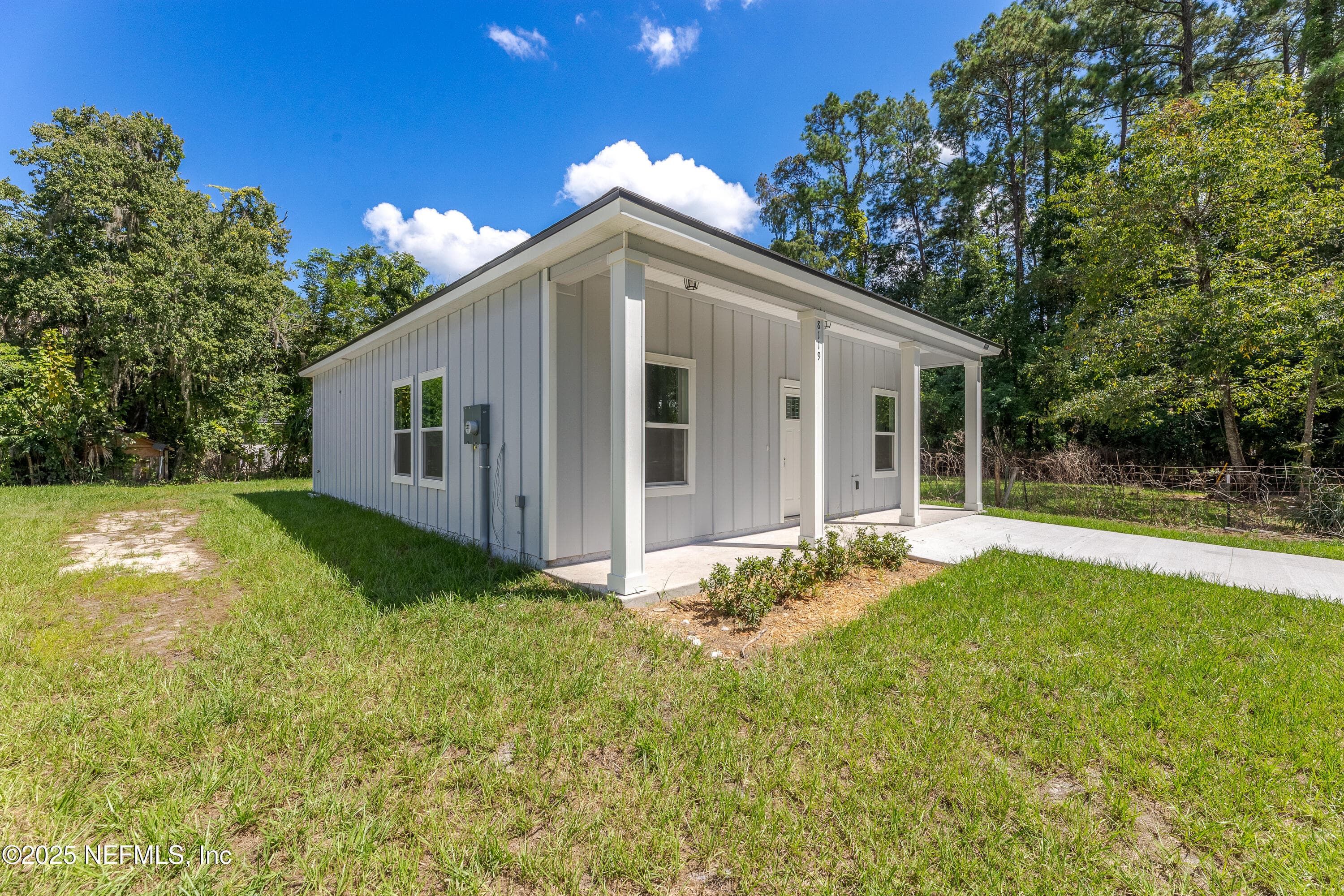 8119 SISKIN Avenue, Jacksonville — photo 2