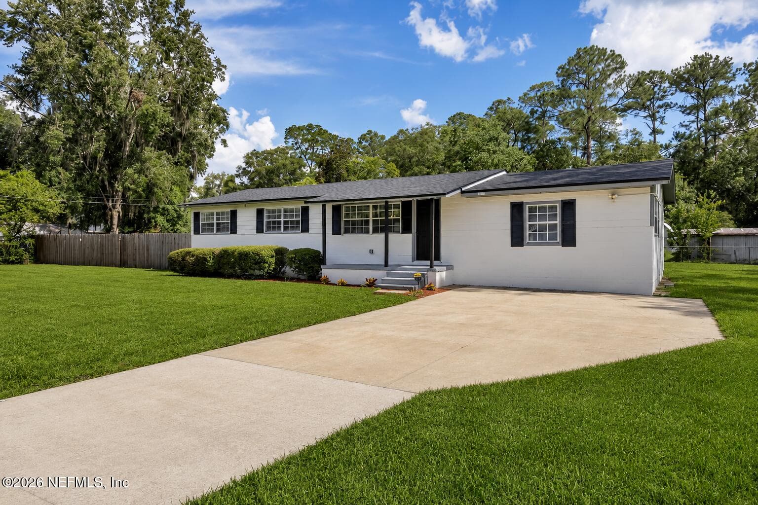 11118 FLAMINGO Avenue, Jacksonville — exterior