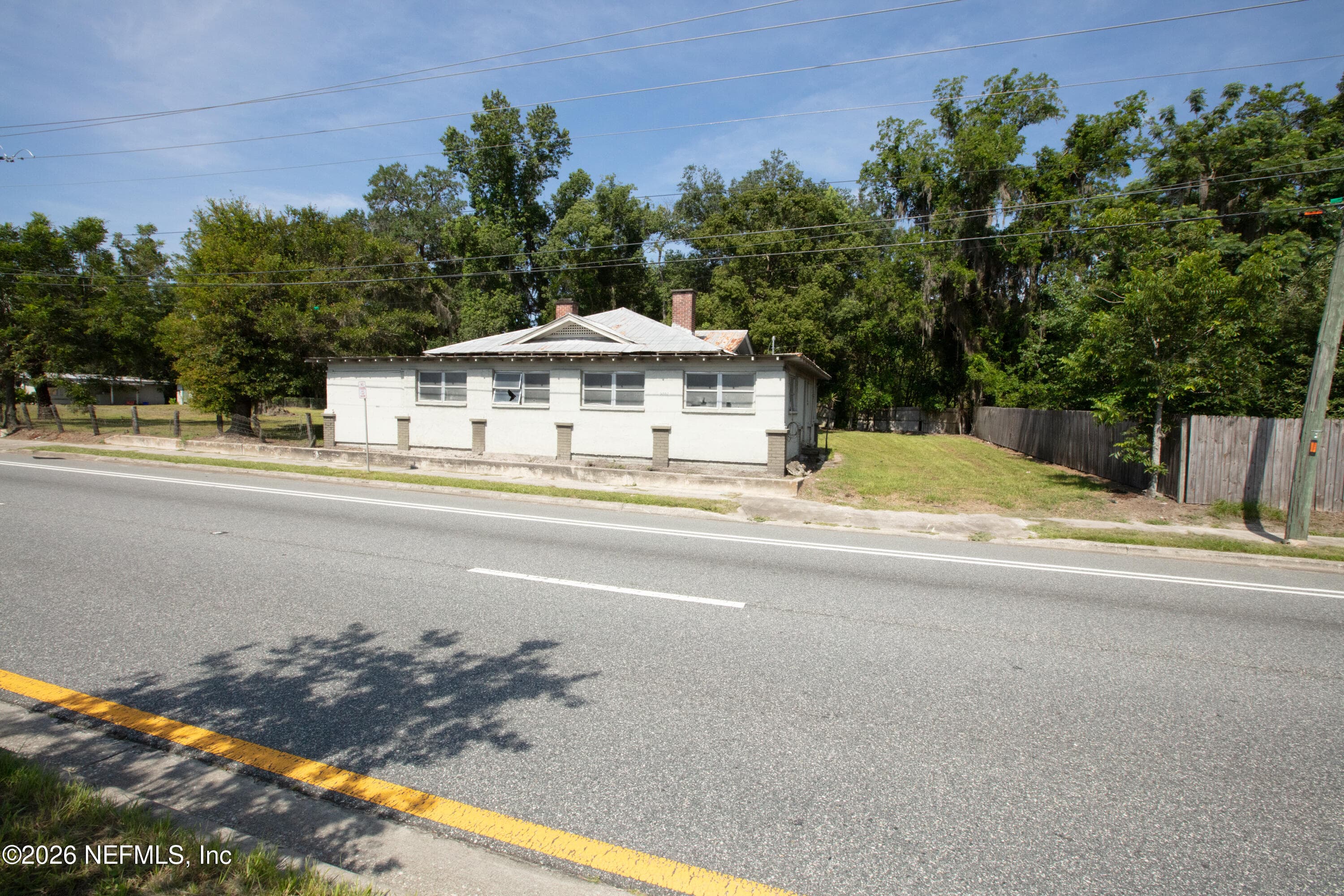 14962 NE US HWY 301, Waldo — exterior