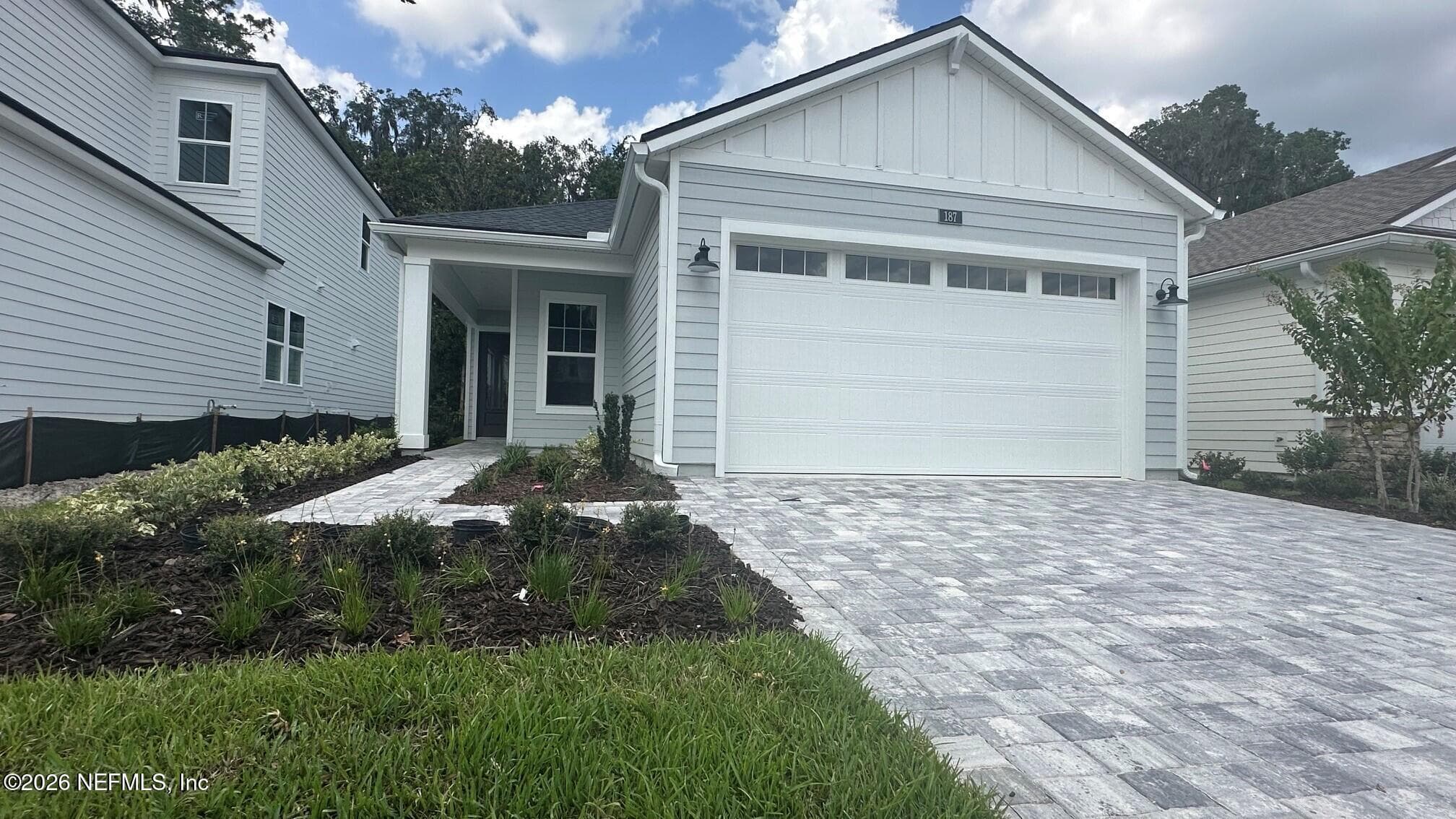 187 OAKMOSS Drive, St. Johns — exterior
