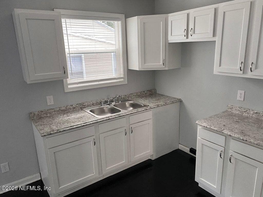 2325 WESTBROOK Circle S, Jacksonville, FL 32209, Jacksonville — photo 2
