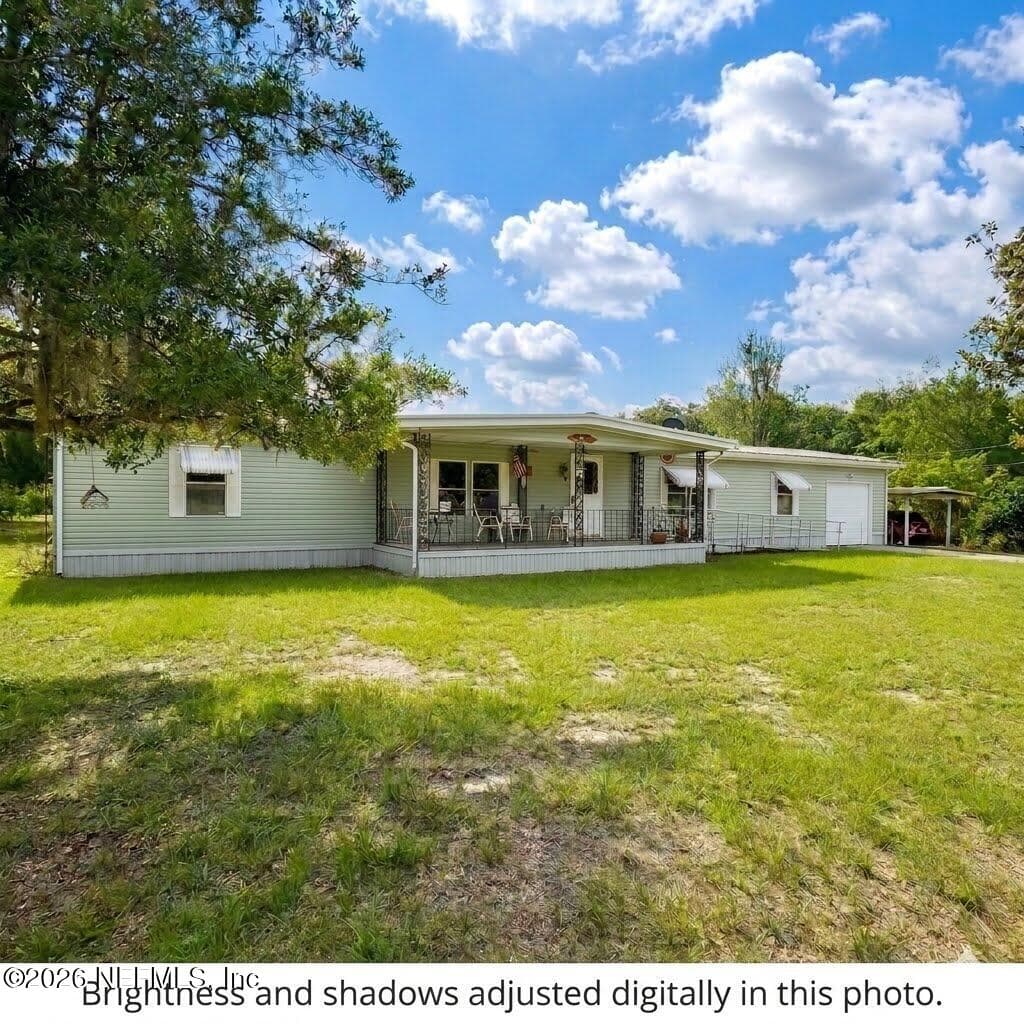 304 DAWN Avenue, Interlachen — exterior