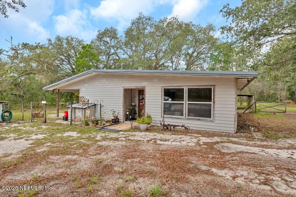 8237 FOREST HILLS Road, Melrose, FL 32666, Melrose — exterior