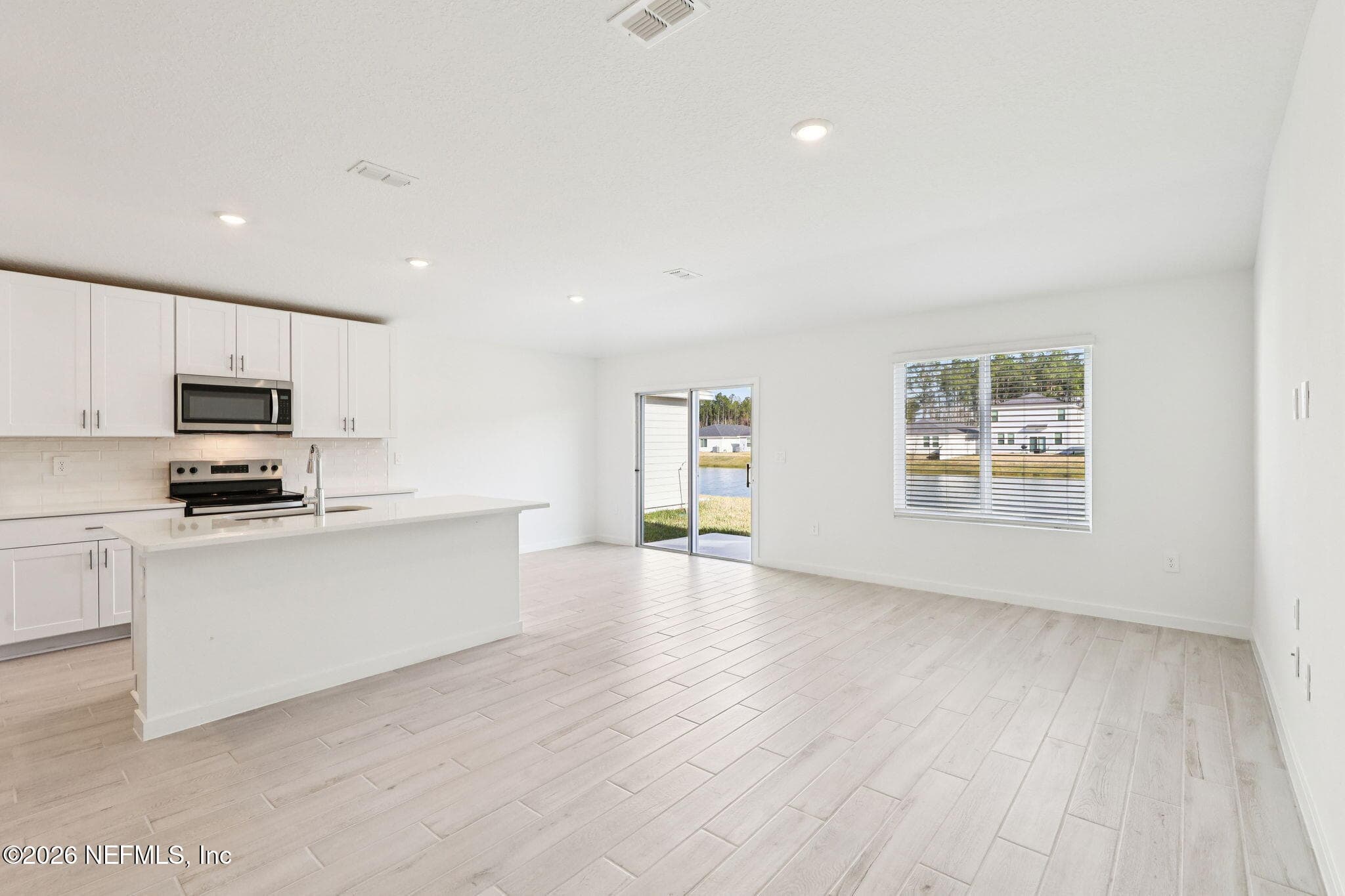 9440 ELLA POINT Drive, Jacksonville — photo 2