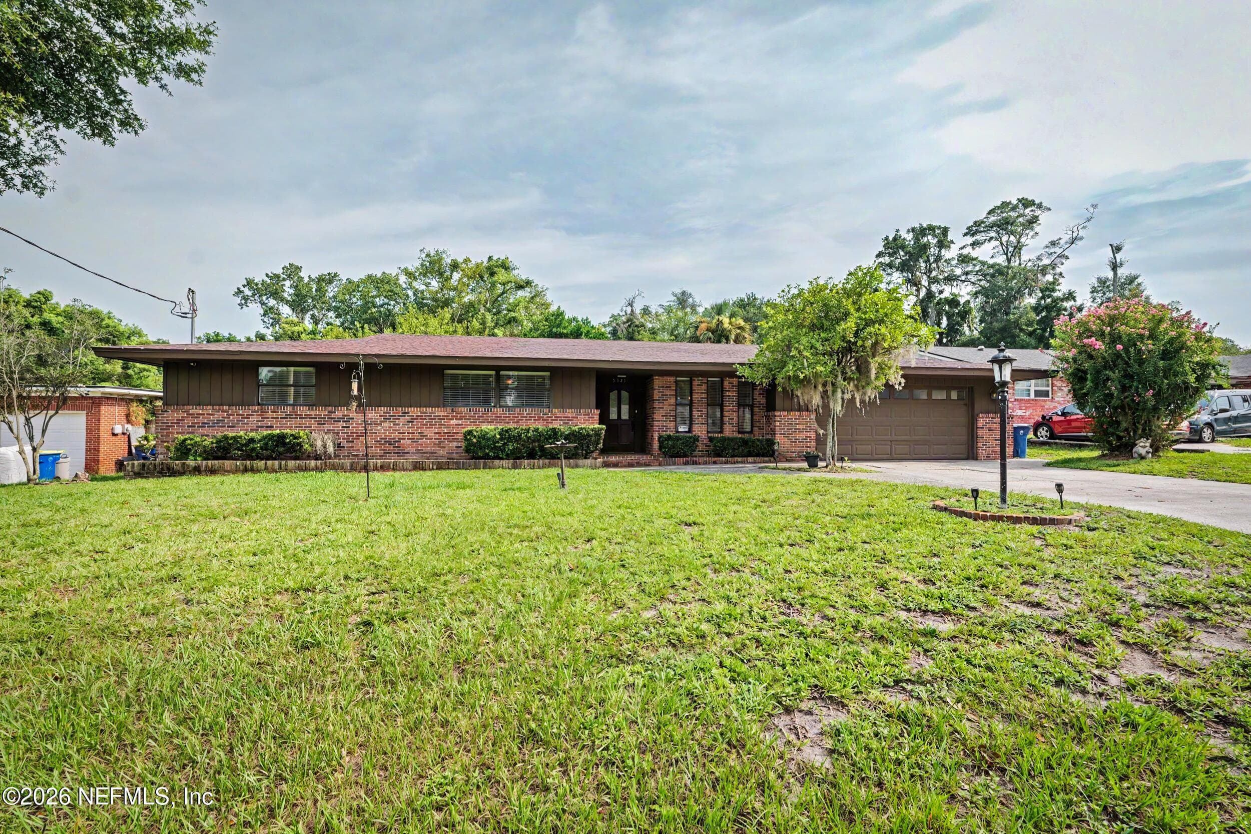 5325 SANTA ROSA Way, Jacksonville — exterior