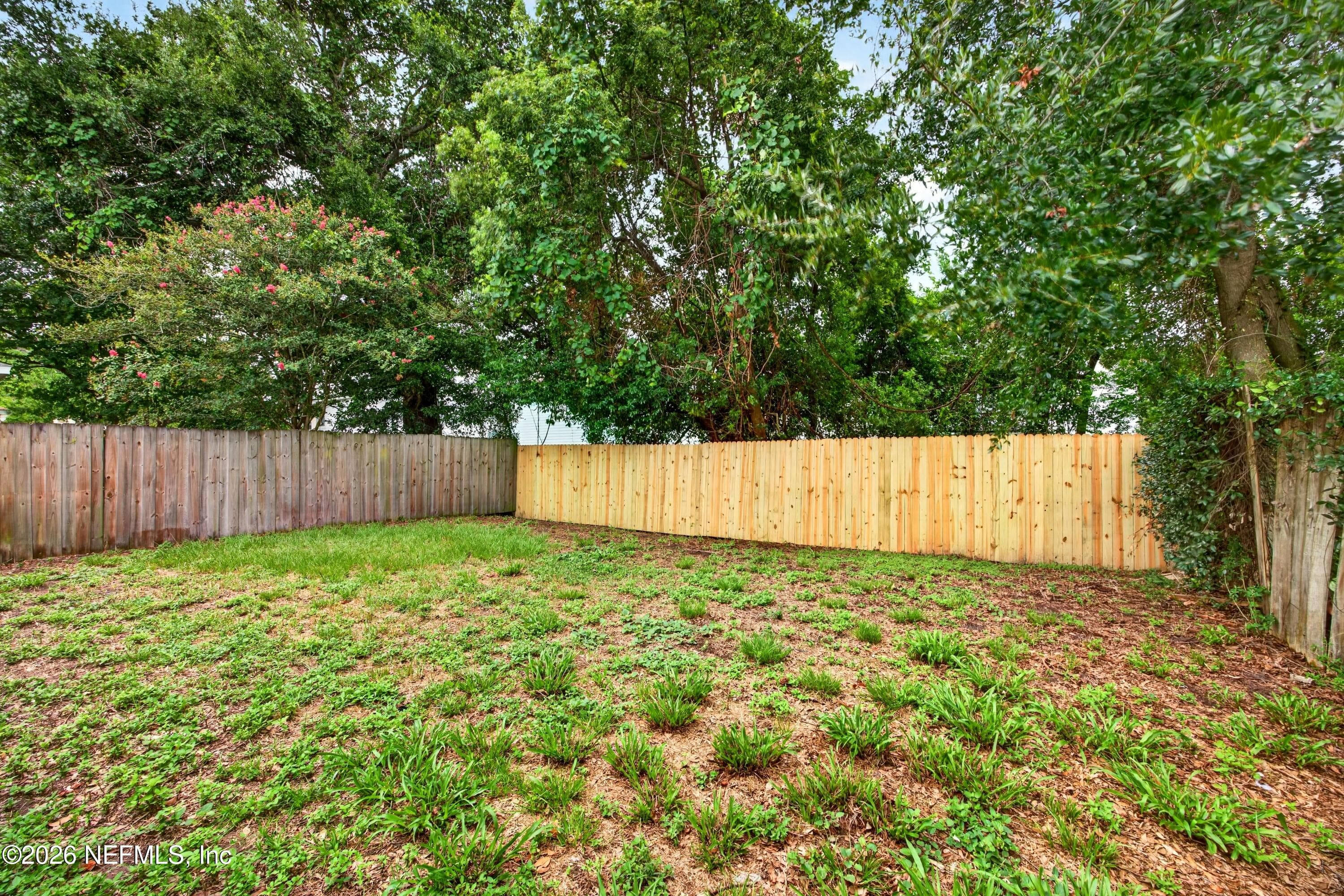7329 LAWN TENNIS Lane, Jacksonville, FL 32277, Jacksonville — photo 3