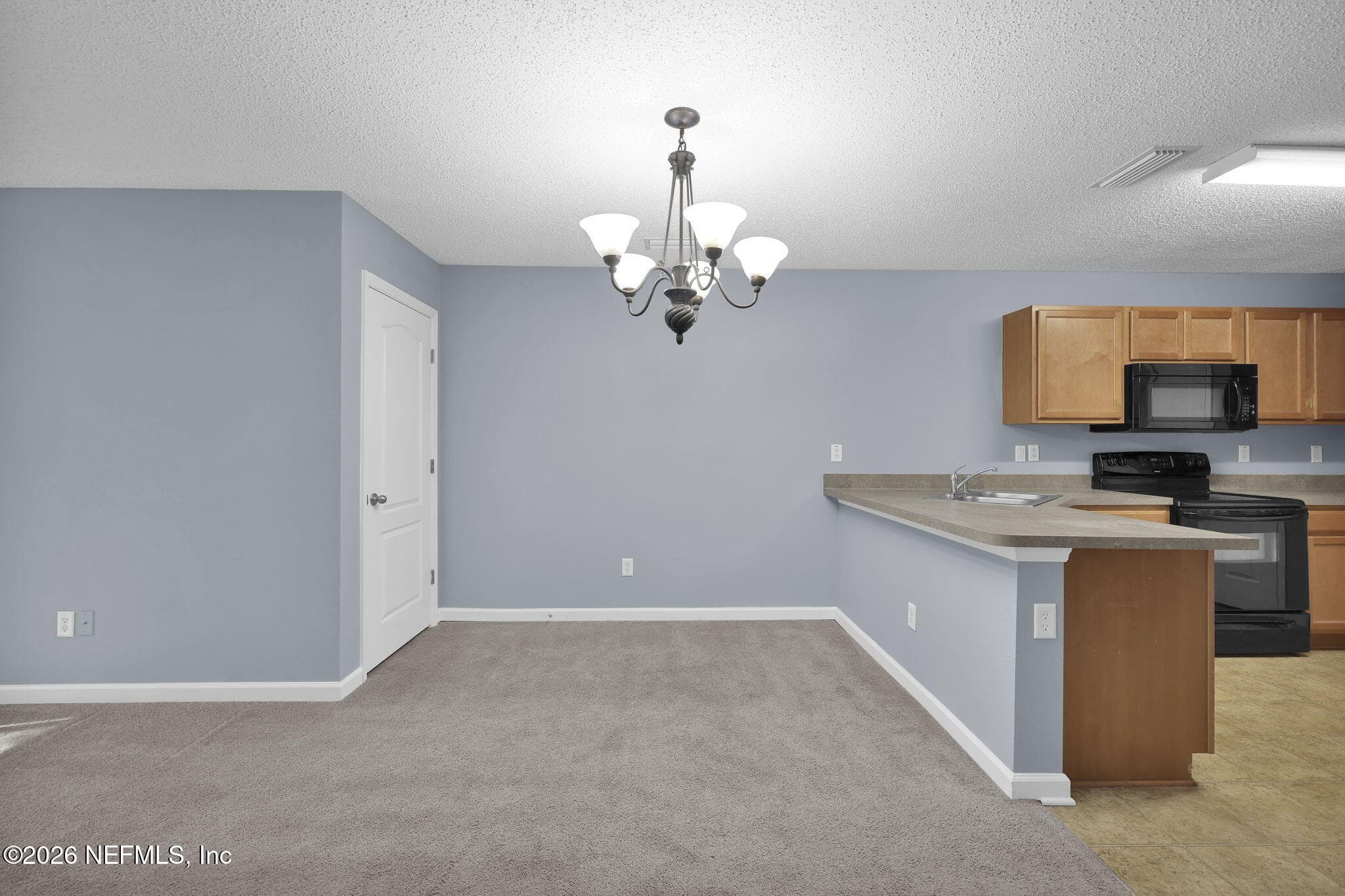 7764 PLAYSCHOOL Lane, Jacksonville — photo 3