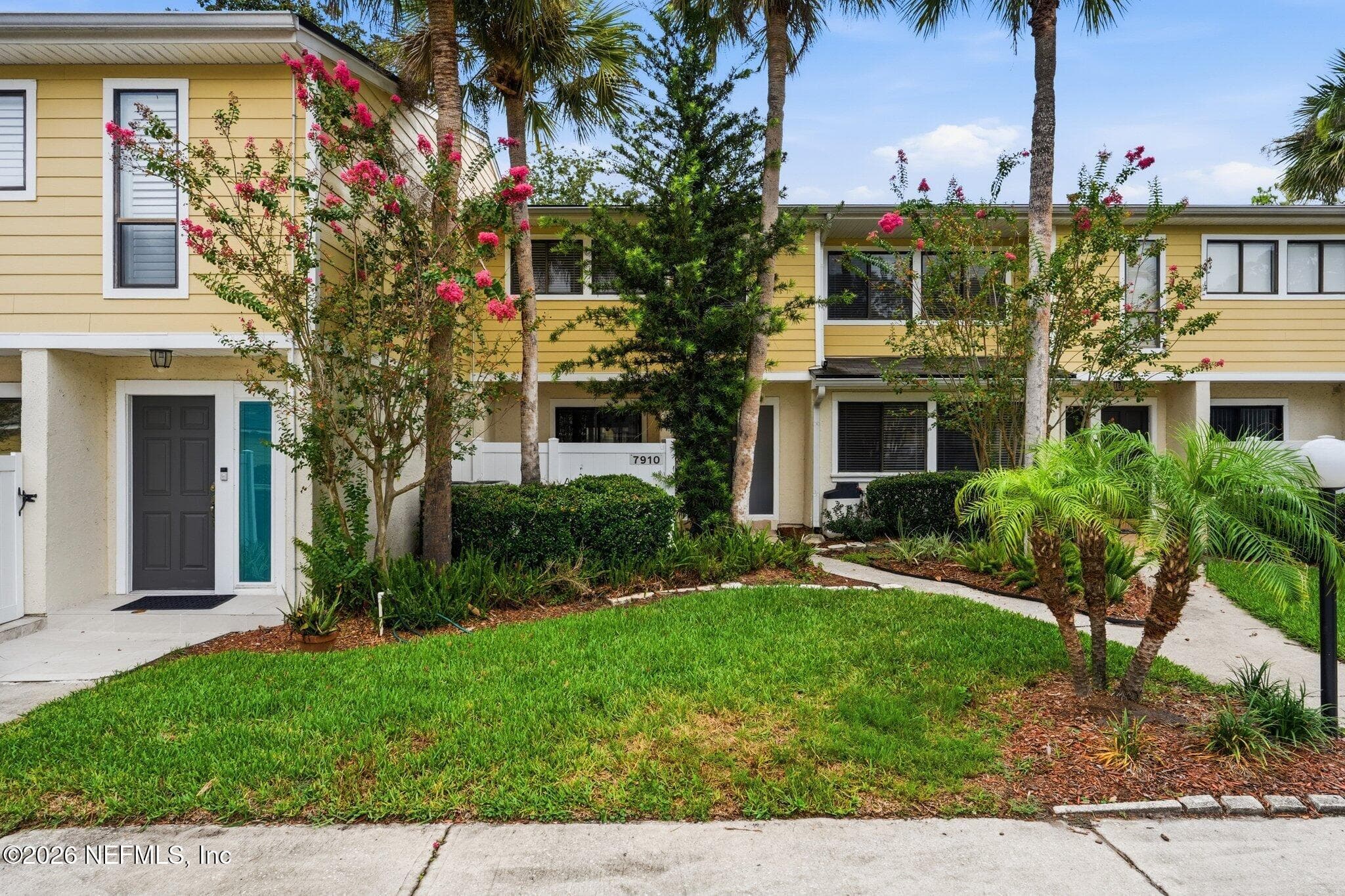 7910 LOS ROBLES Court, Jacksonville, FL 32256, Jacksonville — photo 2