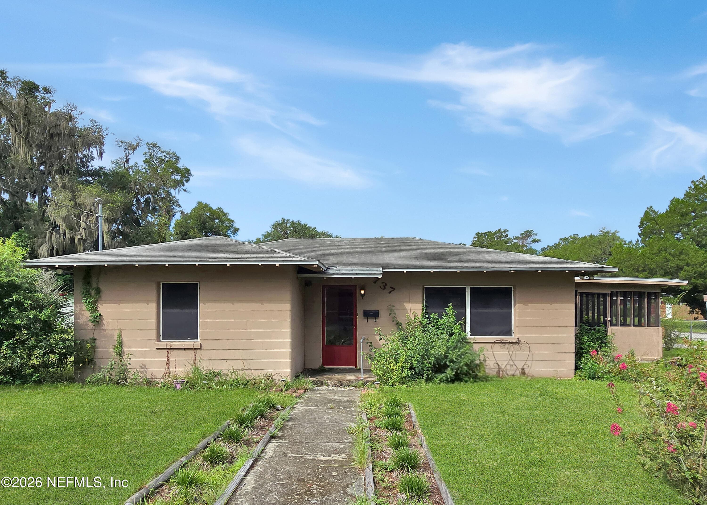 737 N PINE Avenue, Green Cove Springs — exterior