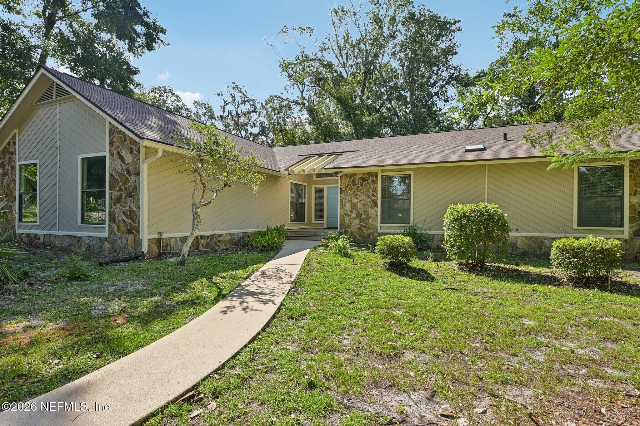 786 SWISS OAKS Court, St. Johns — exterior