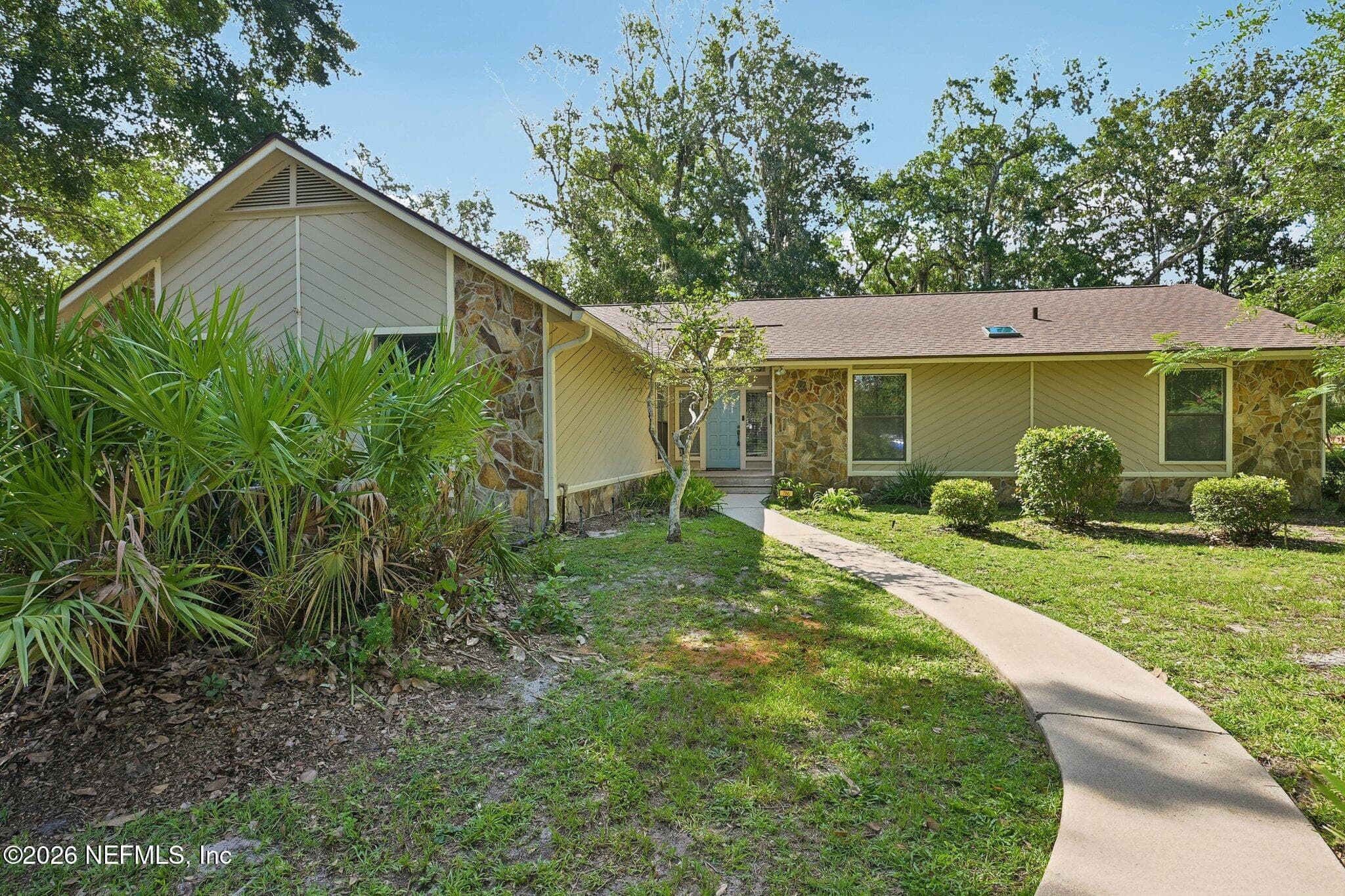 786 SWISS OAKS Court, St. Johns — photo 2