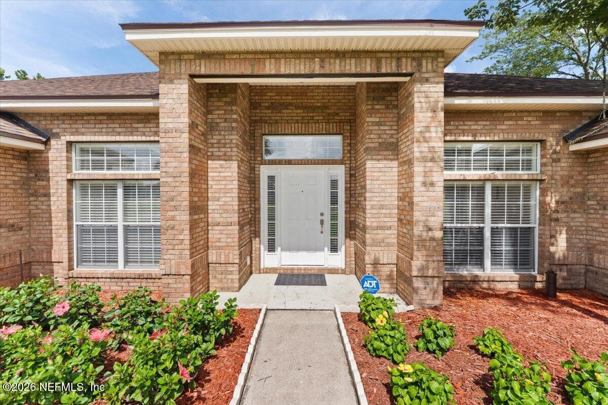 8039 SIERRA GARDENS Drive, Jacksonville — photo 3