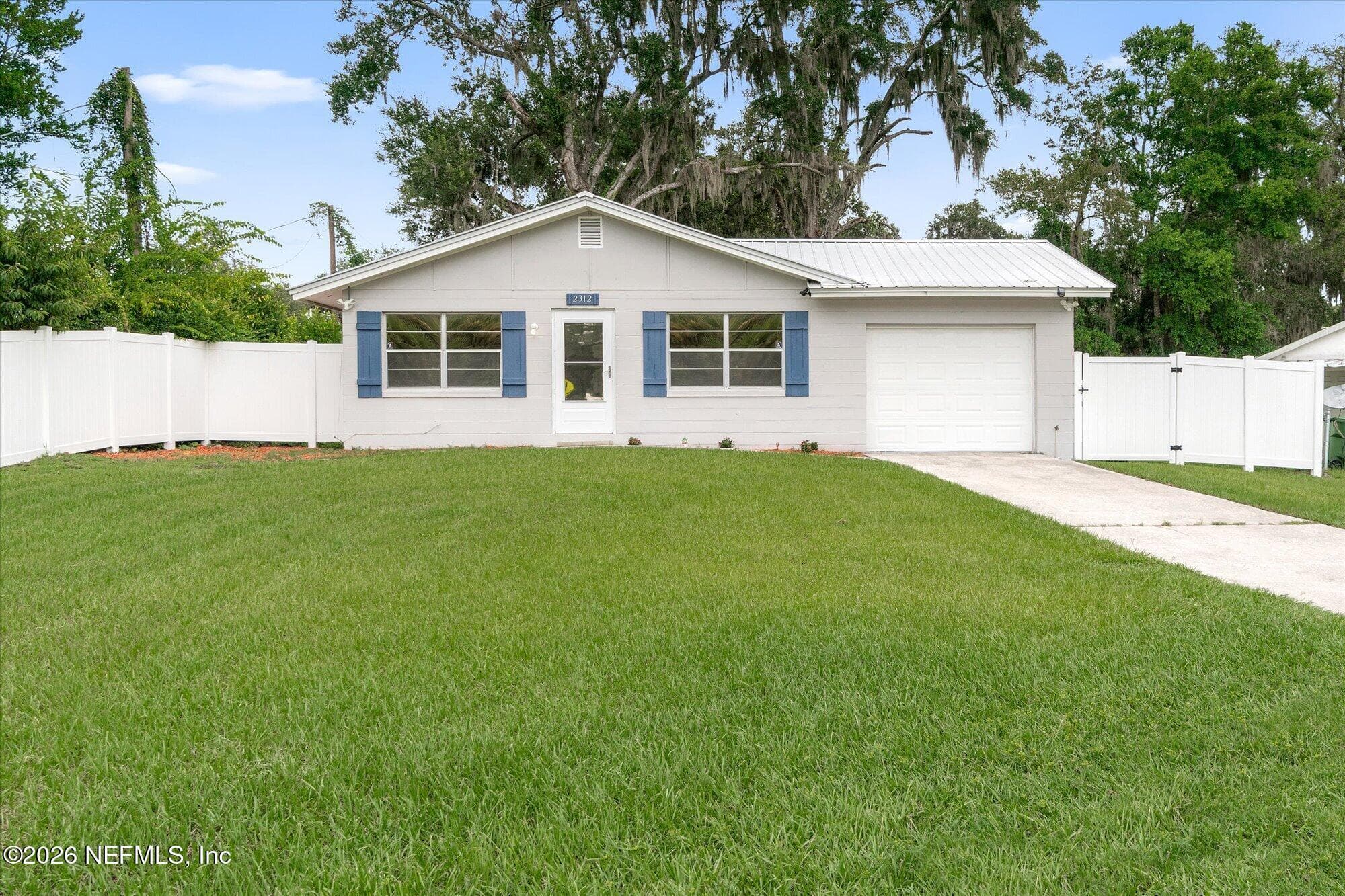 2312 SILVER LAKE Drive, Palatka — photo 2