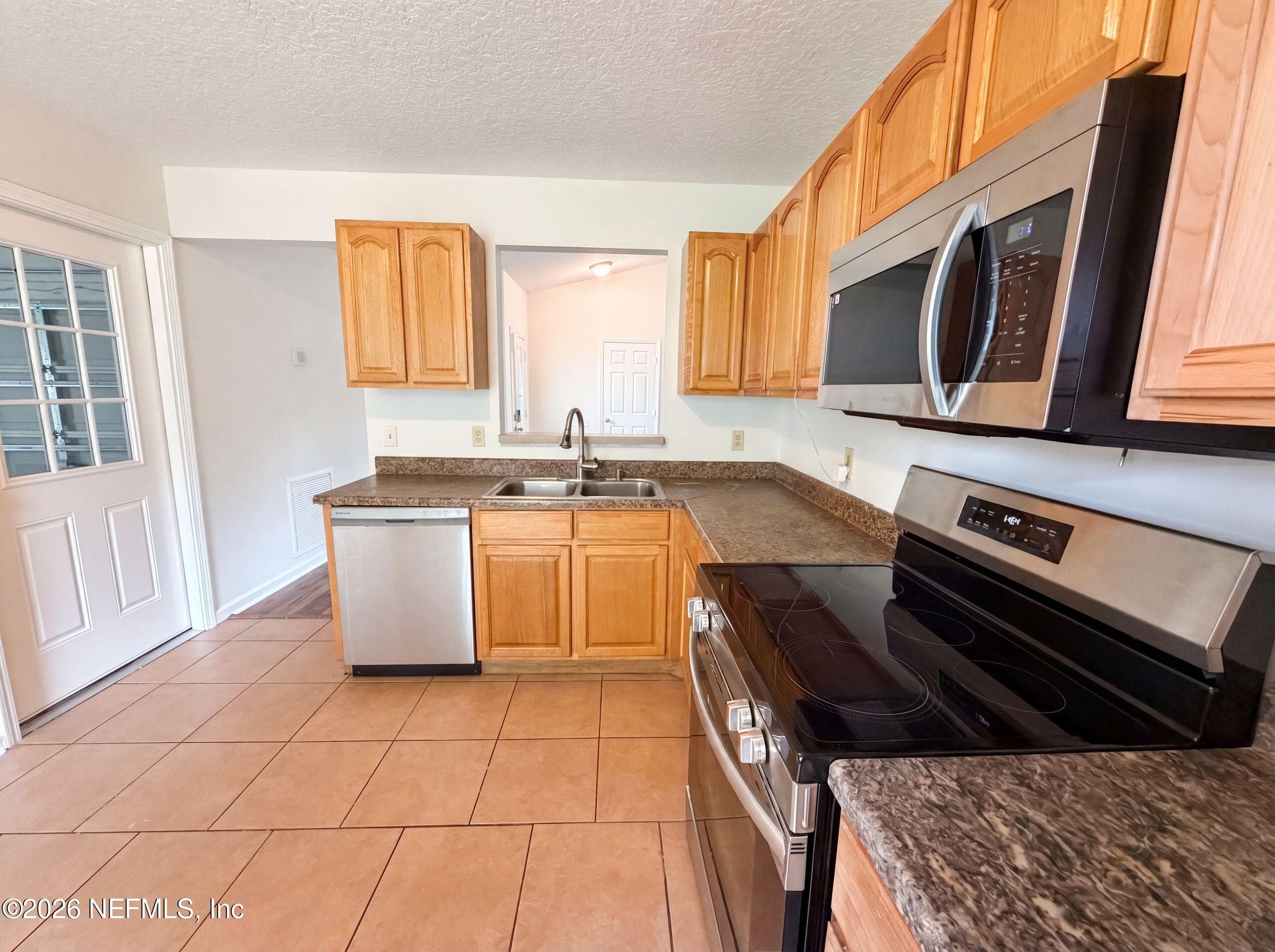 4224 HARBOR VIEW Drive, Jacksonville — photo 2