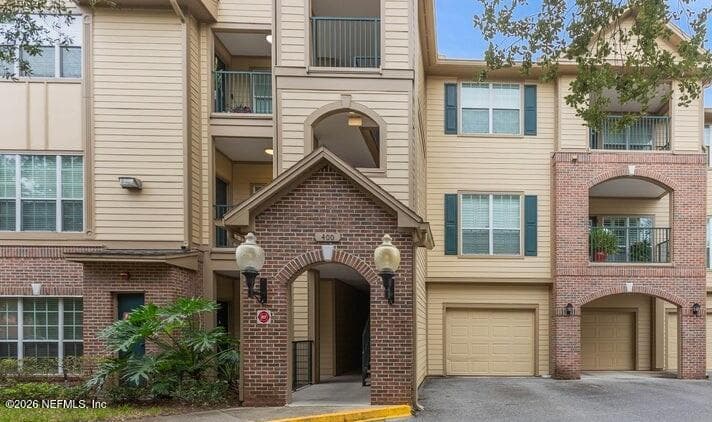 7800 POINT MEADOWS Drive 413, Jacksonville — exterior