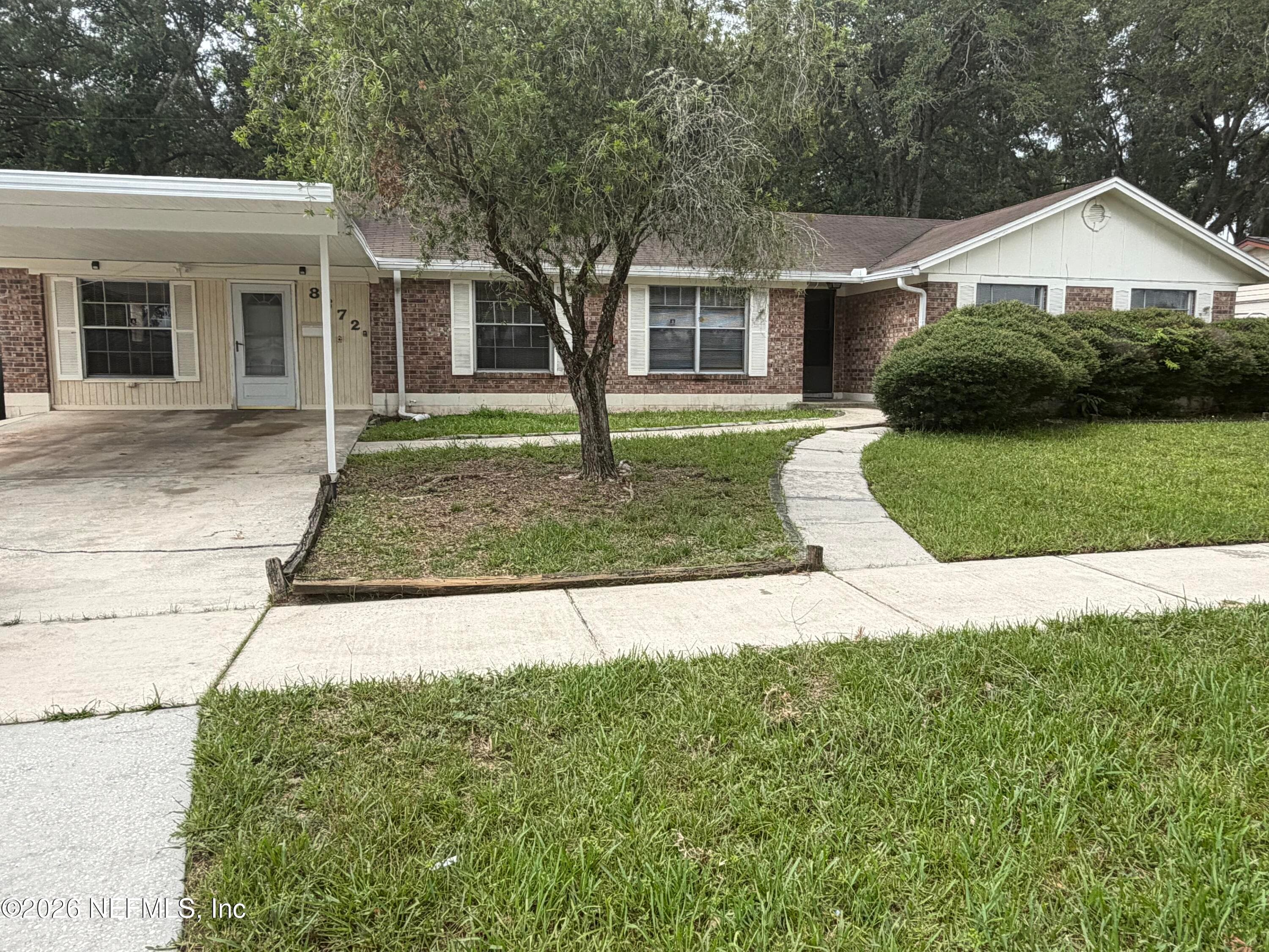 8672 HAMMONDWOOD Road S, Jacksonville — exterior
