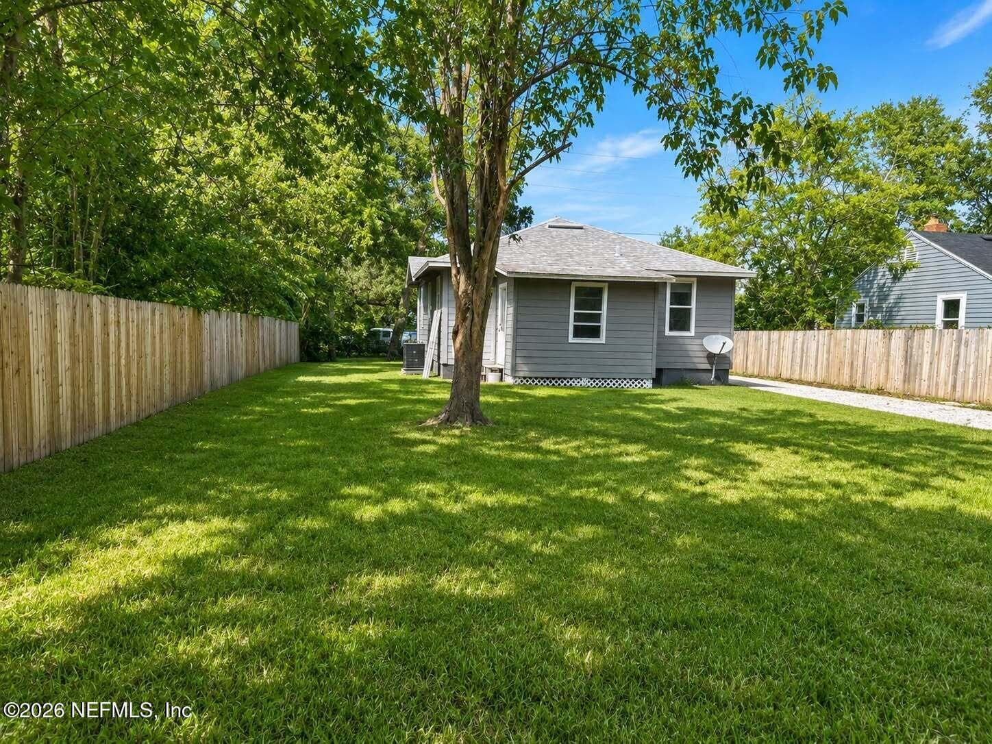 2860 WICKWIRE Street, Jacksonville — photo 2