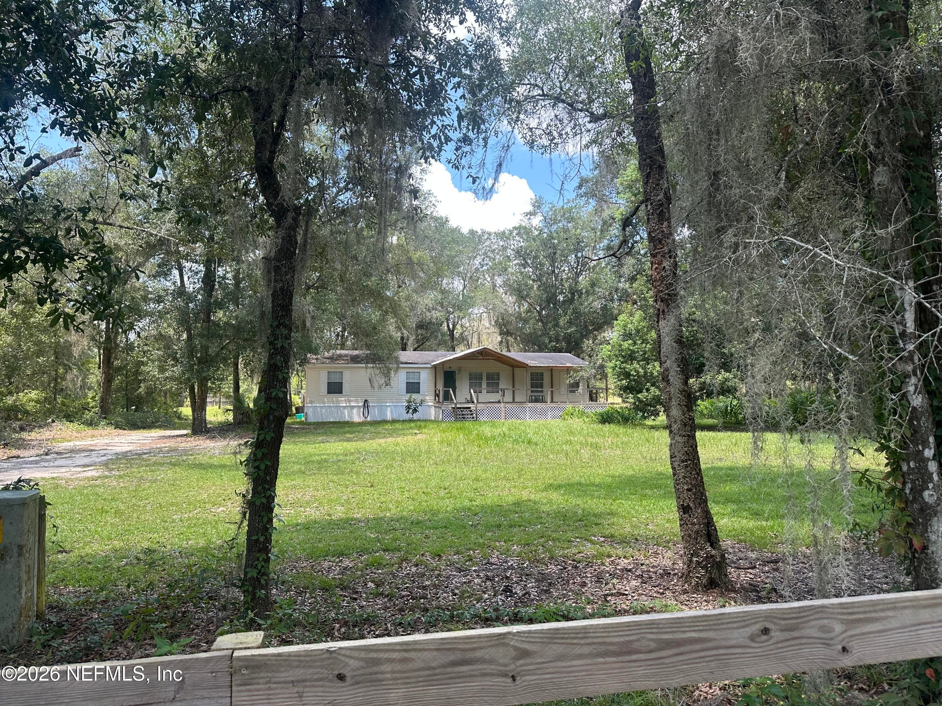 101 W STRICKLAND Road, Interlachen, FL 32148, Interlachen — exterior