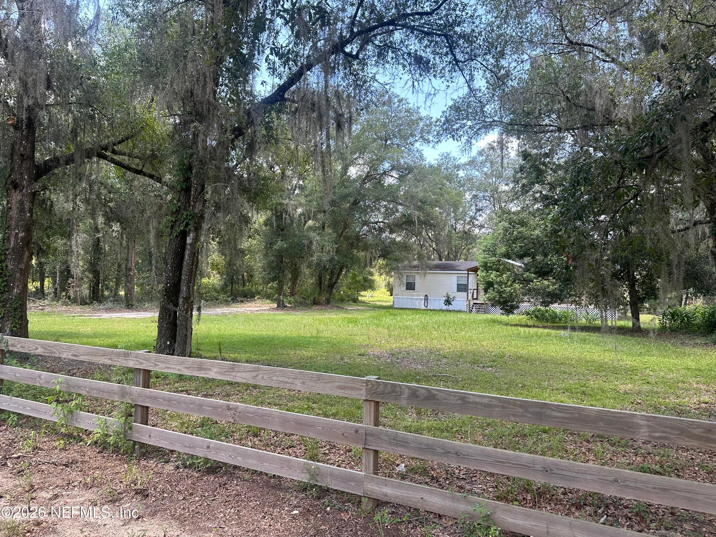 101 W STRICKLAND Road, Interlachen, FL 32148, Interlachen — photo 2