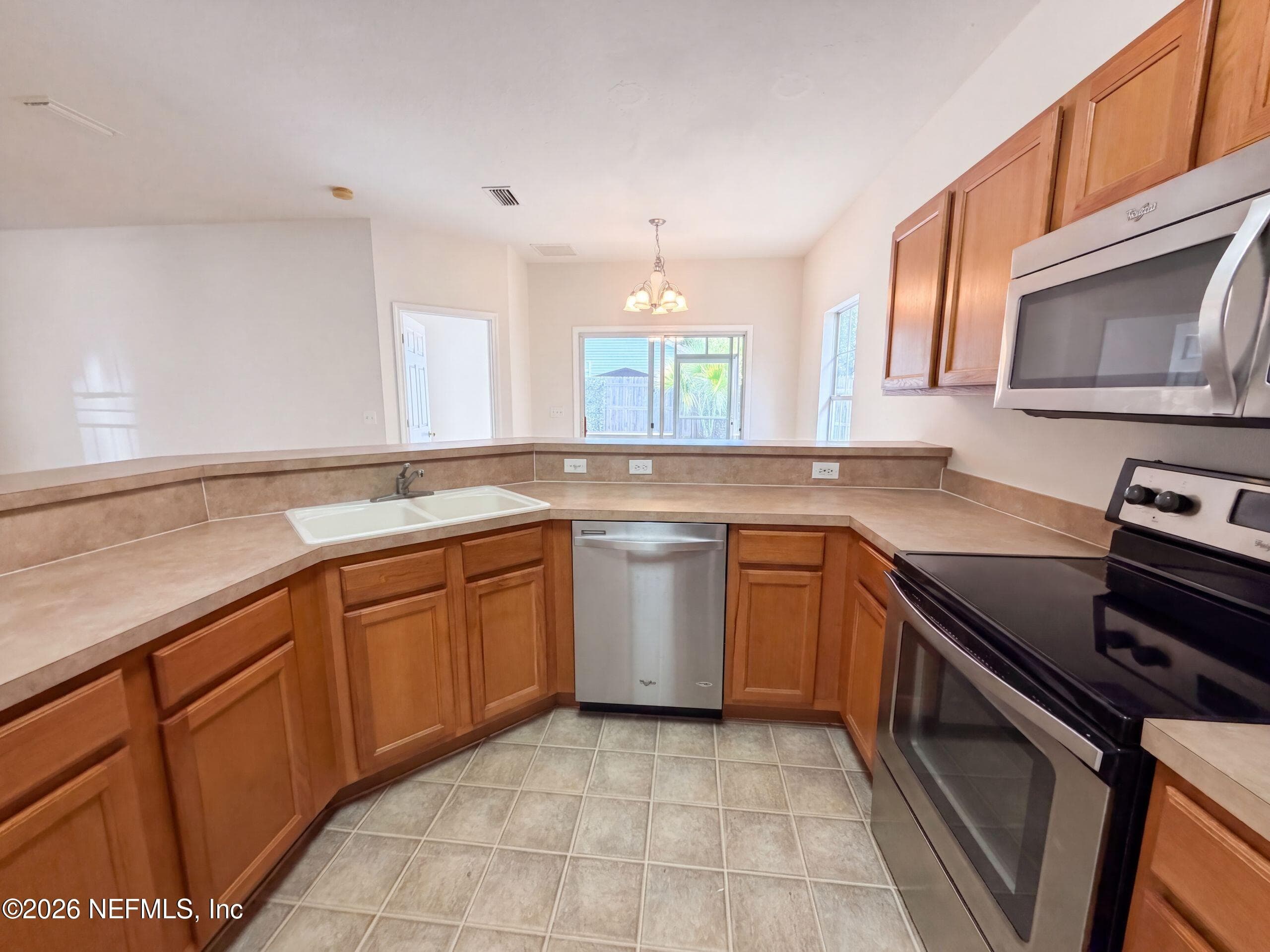 410 S 10TH Street, Fernandina Beach, FL 32034, Fernandina Beach — photo 2