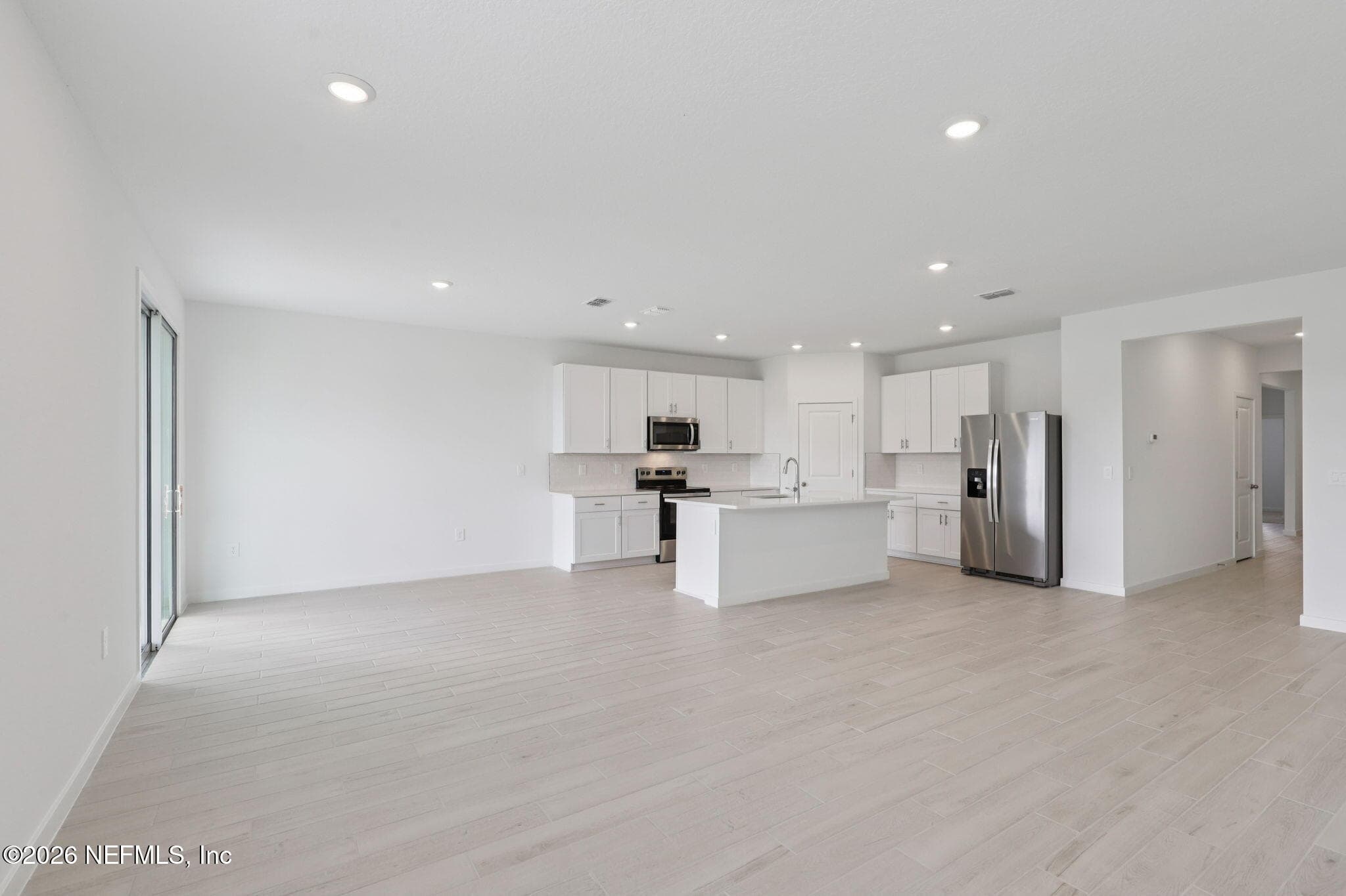 9739 LOQUAT GROVE Court, Jacksonville — photo 3