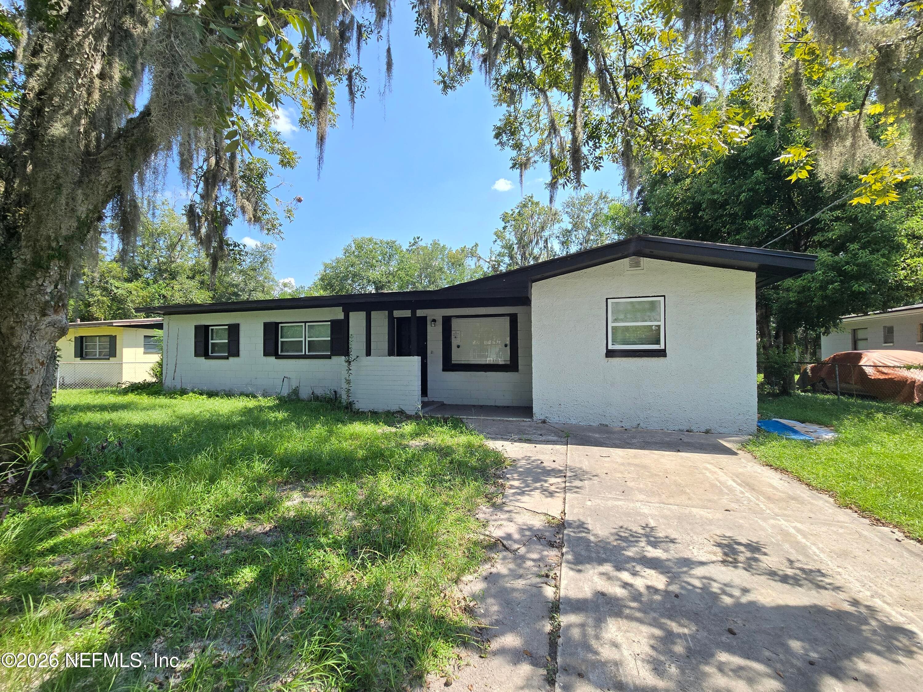 7570 STRATO Road, Jacksonville — exterior