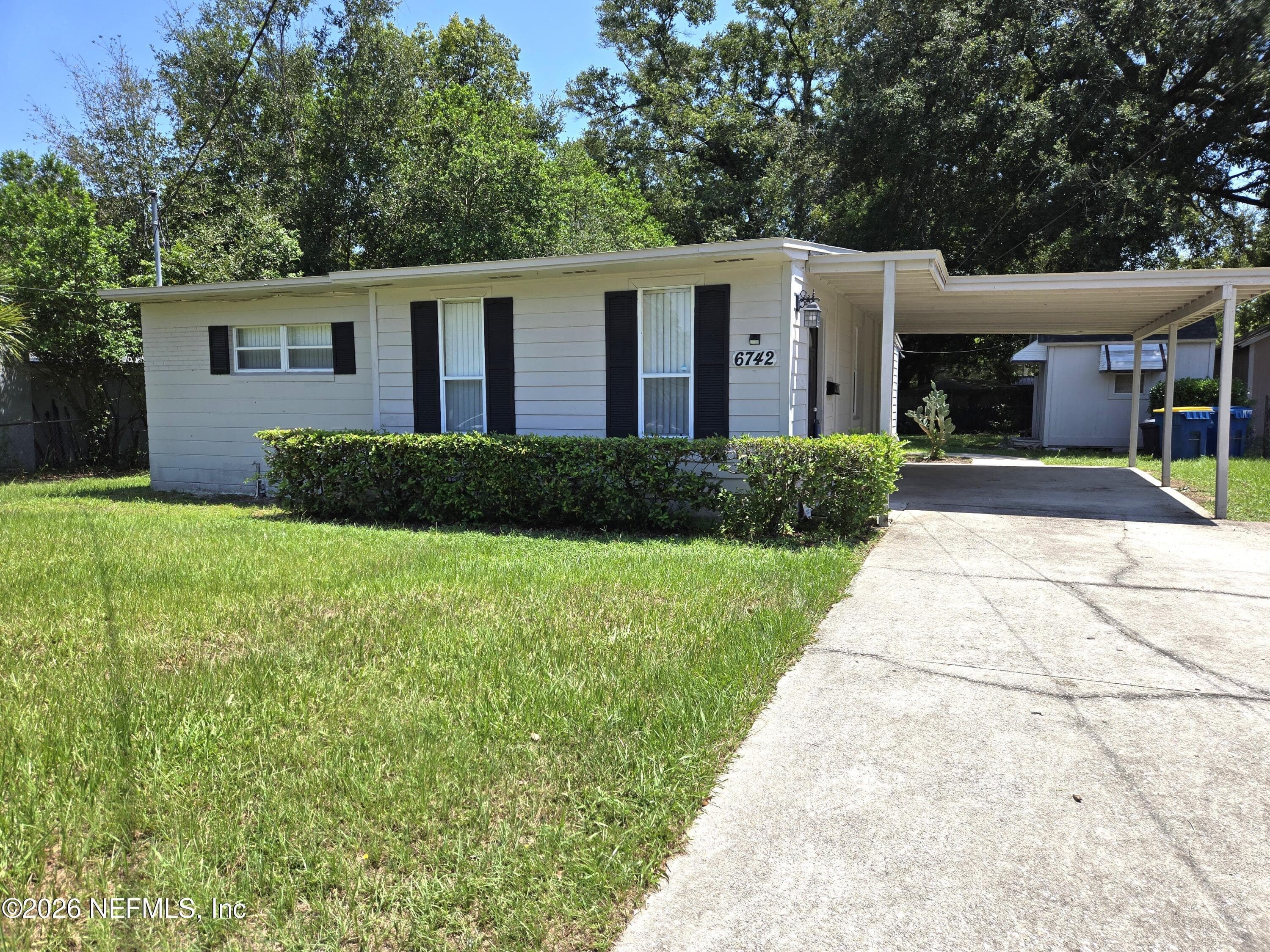 6742 ECTOR Place, Jacksonville — exterior