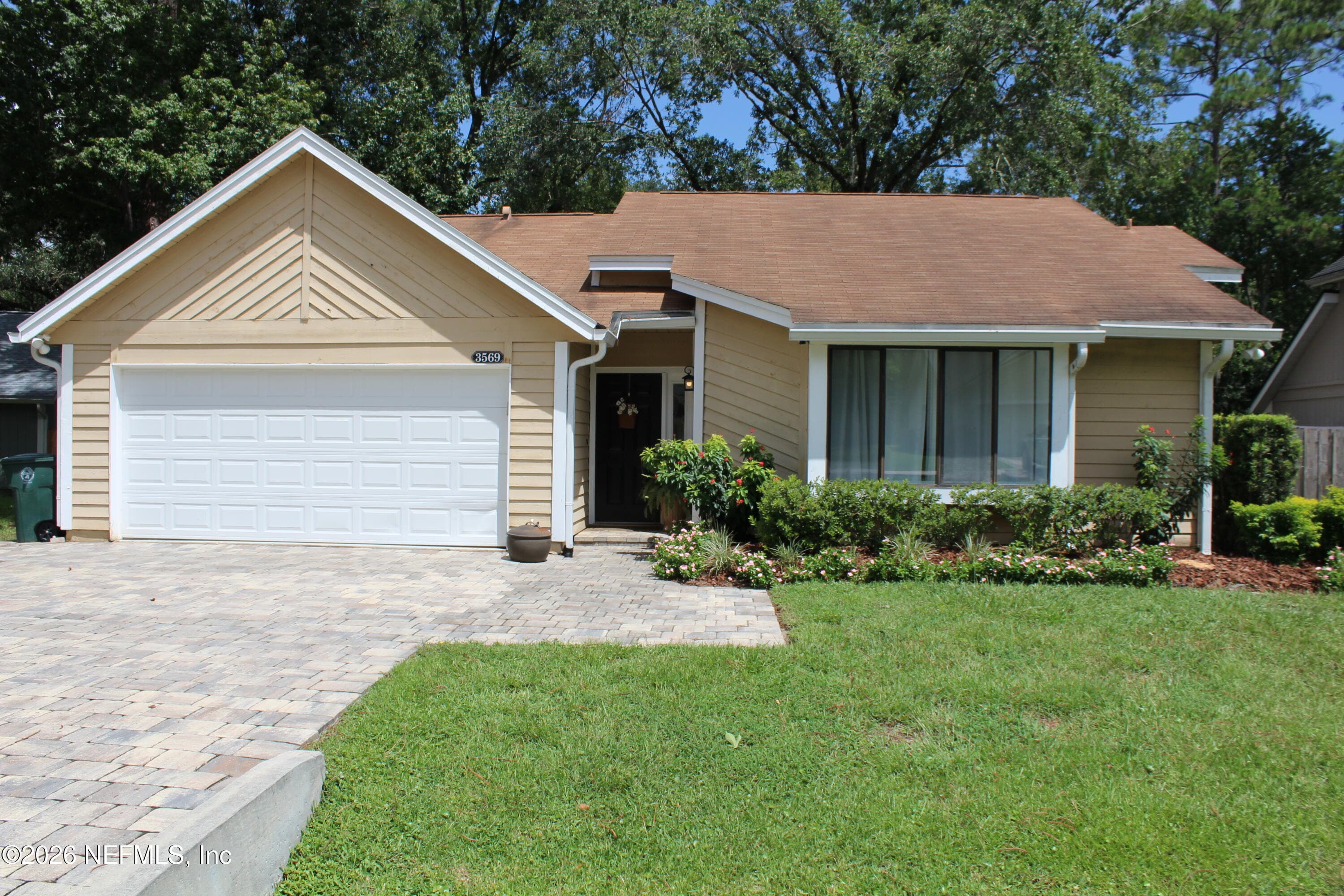 3569 HAMPTON GLEN Place, Jacksonville — exterior