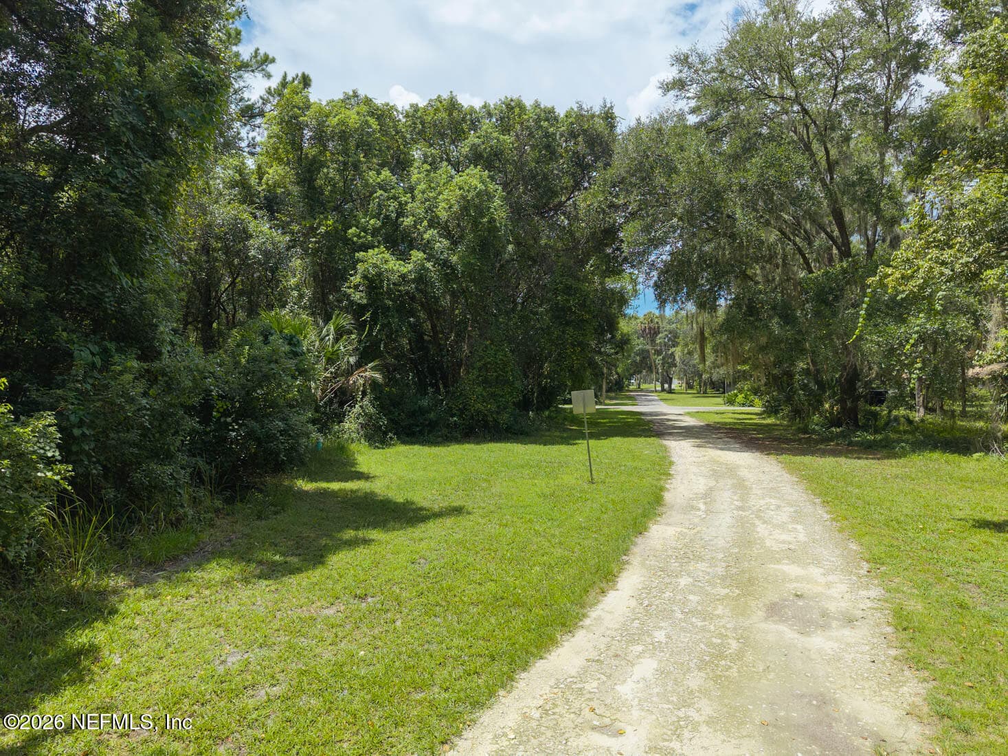 627 WALNUT Street, Welaka, FL 32193, Welaka — exterior