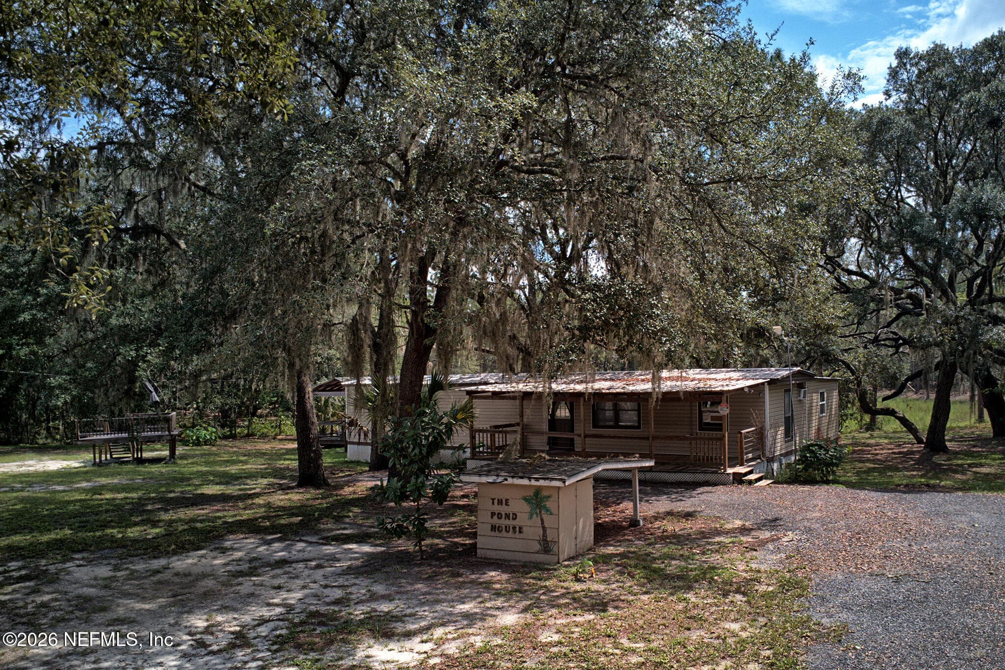 203 POND Circle, Interlachen — exterior
