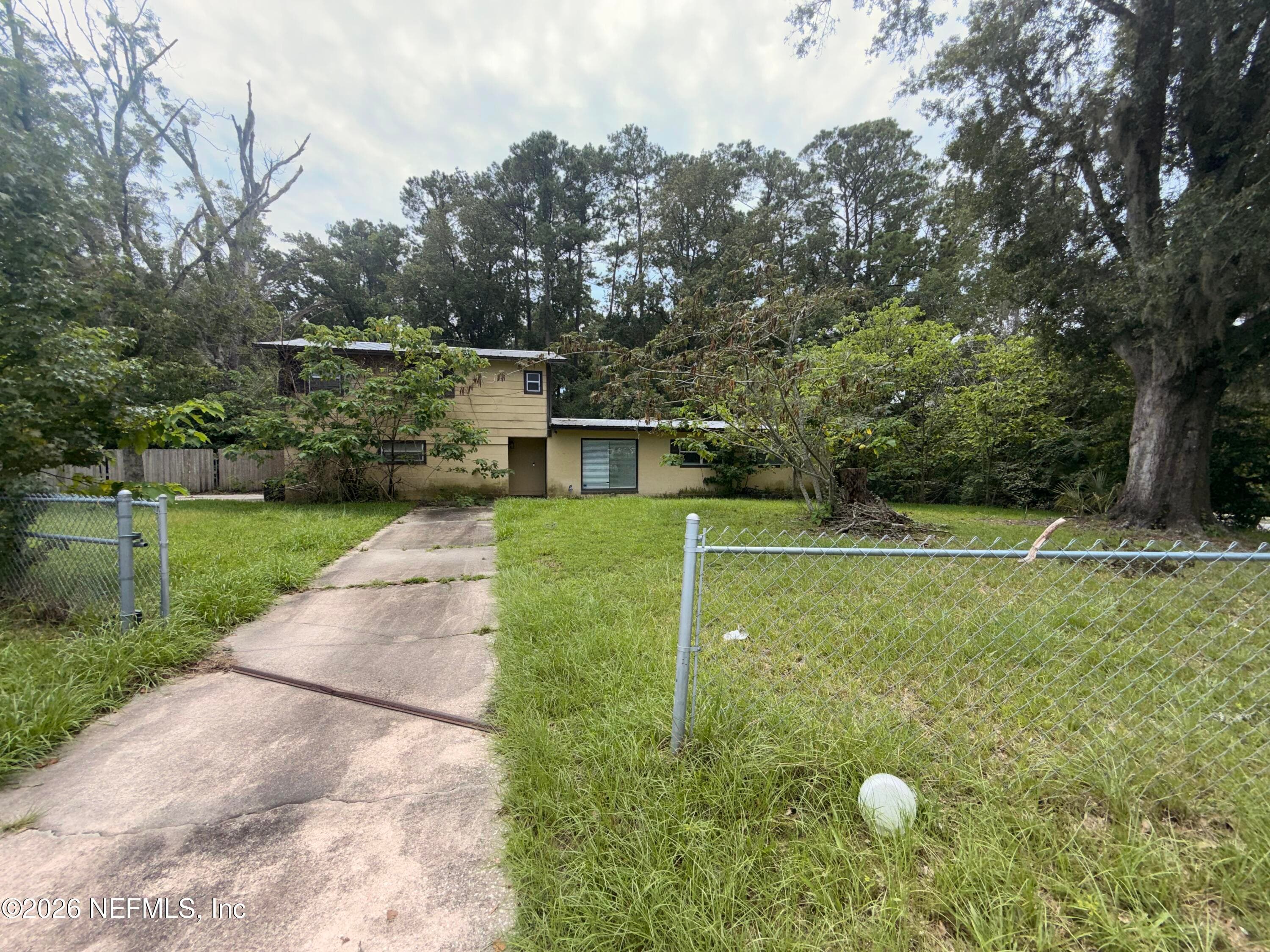 7952 DELAROCHE Drive, Jacksonville, FL 32210, Jacksonville — photo 2