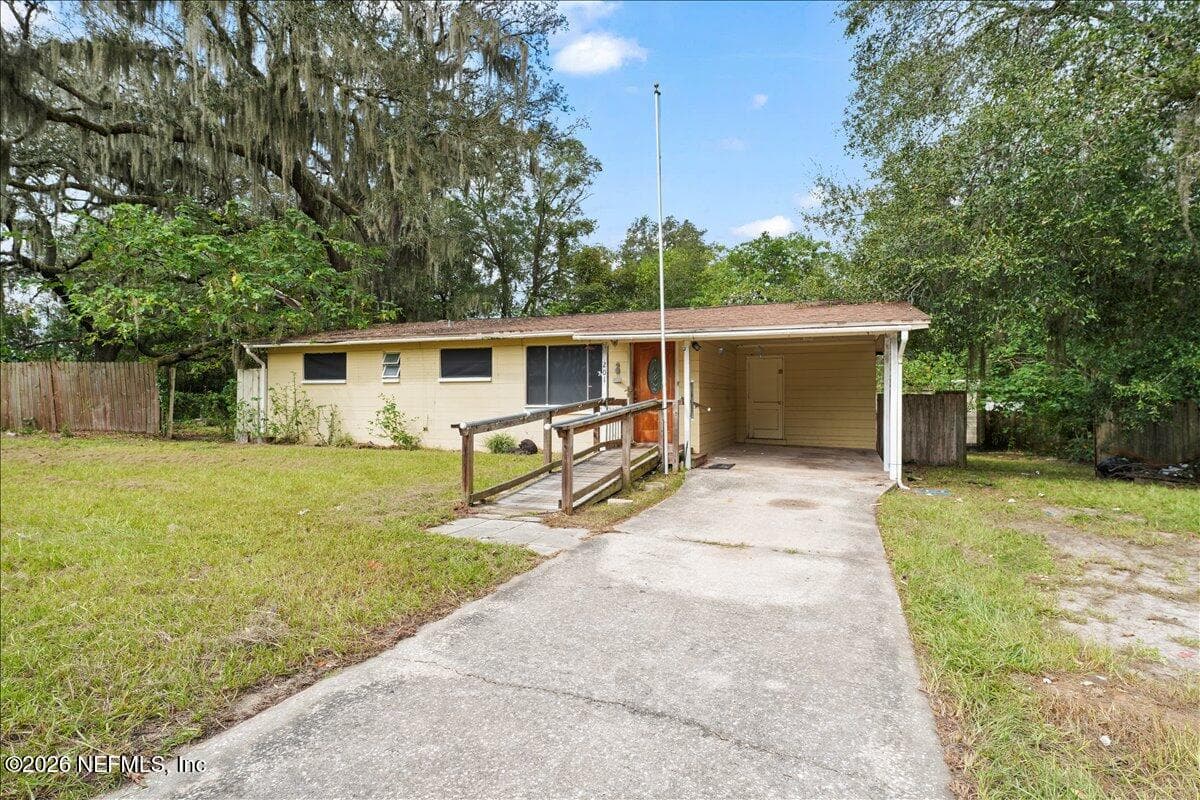 201 CANIS Drive W, Orange Park, FL 32073, Orange Park — photo 2