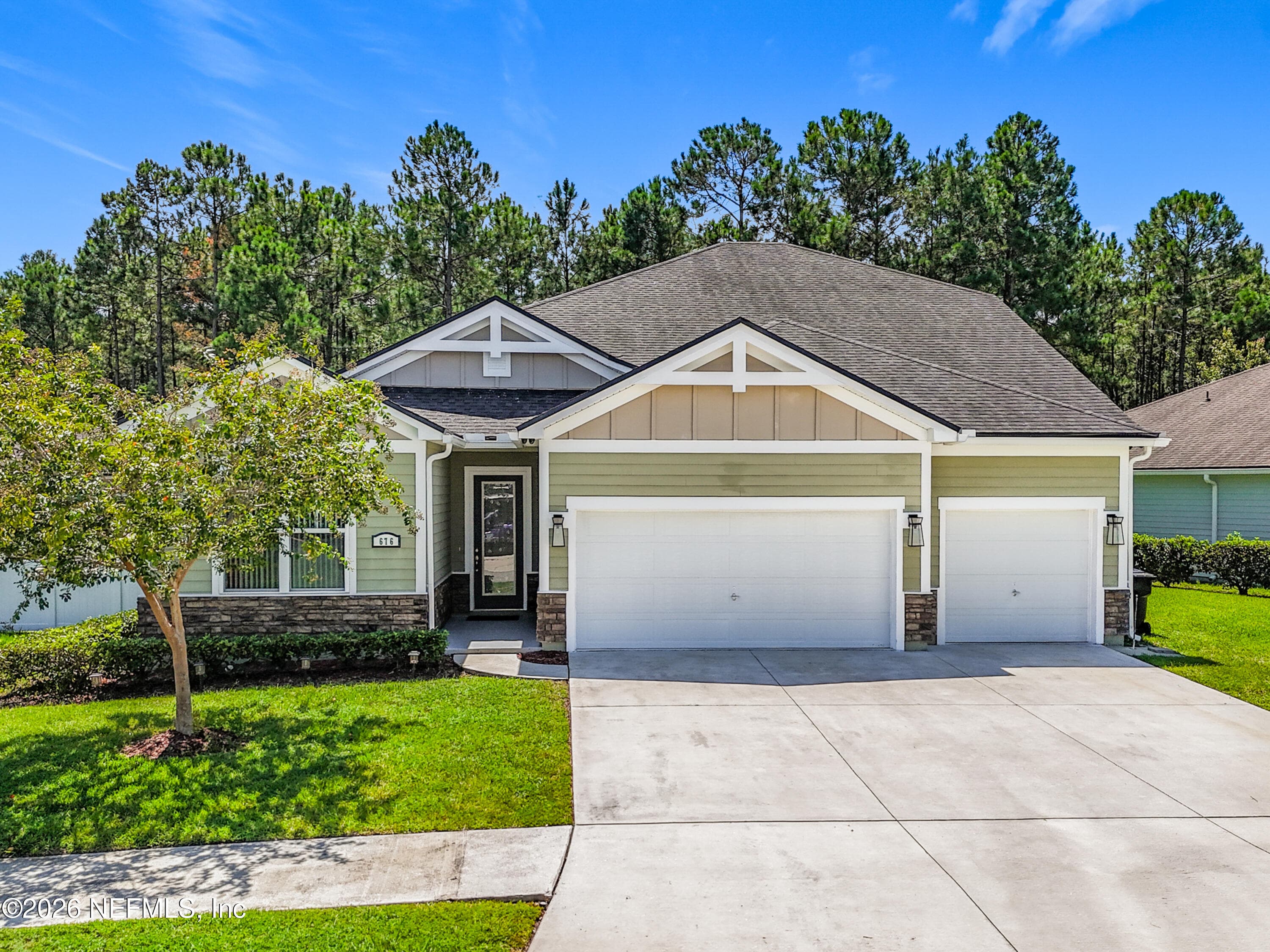 676 CHARTER OAKS Boulevard, Orange Park, FL 32065, Orange Park — photo 2