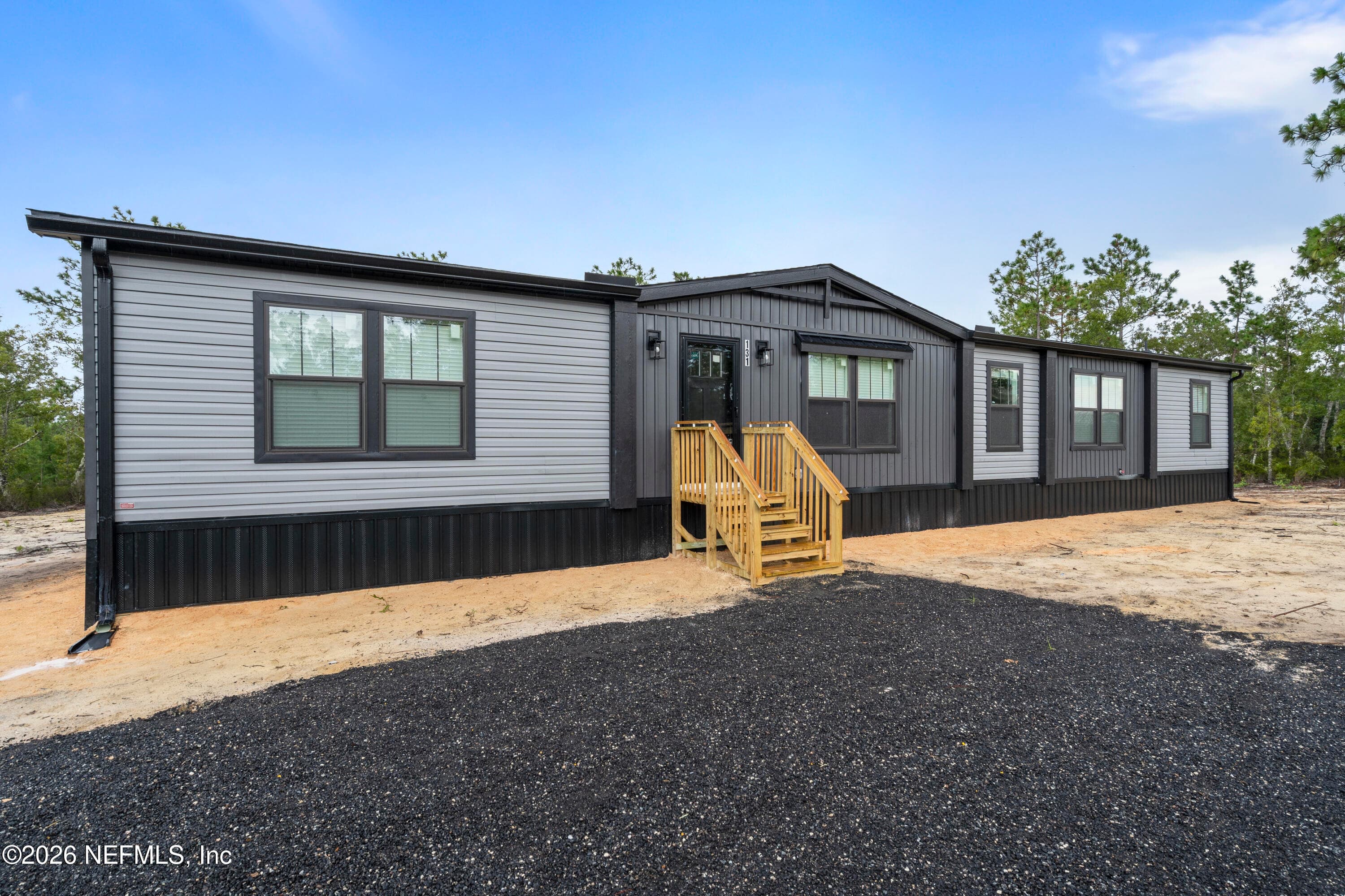131 QUAIL Way, Hawthorne — exterior