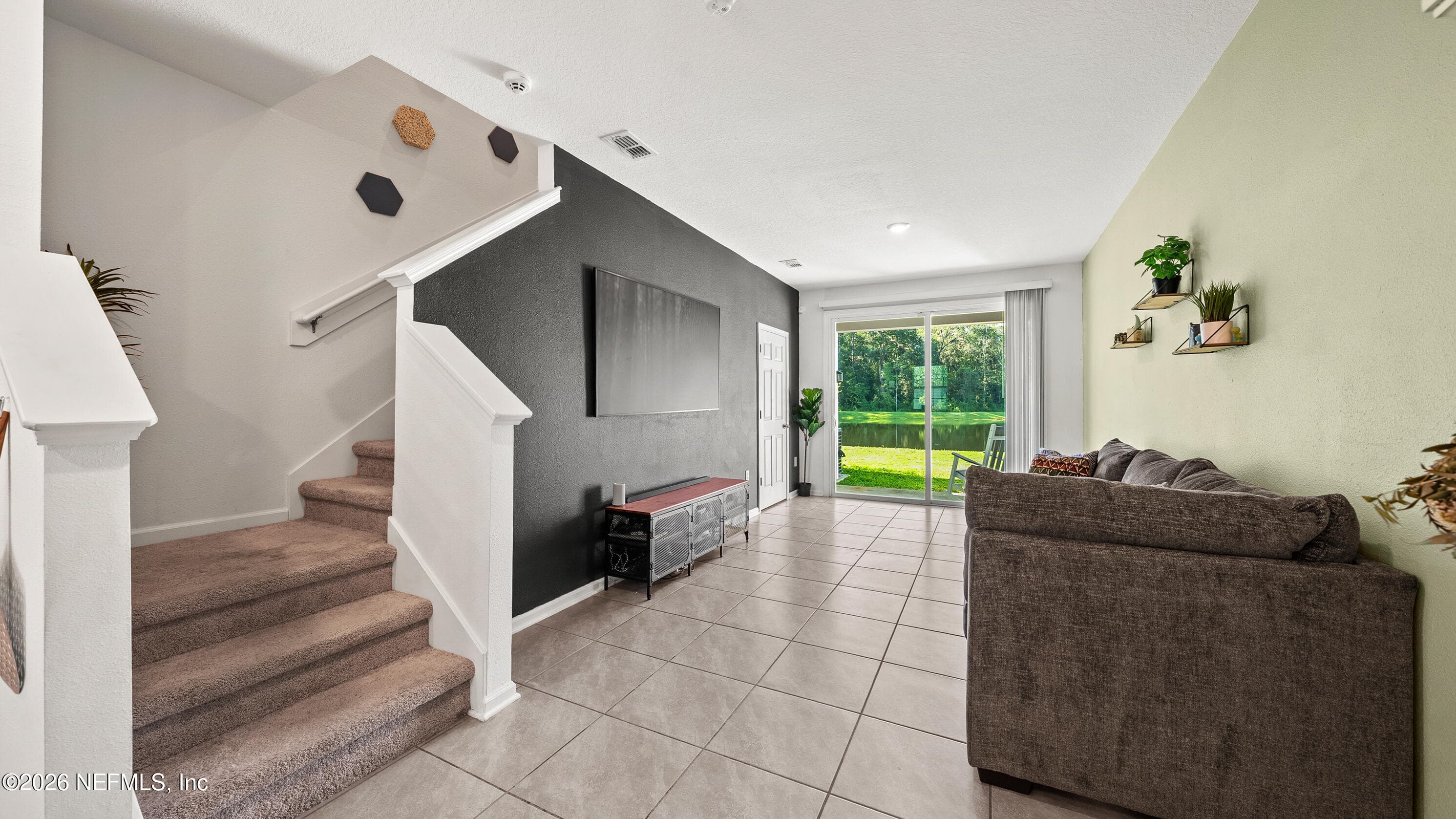 8334 ASTEROID Street, Jacksonville — exterior